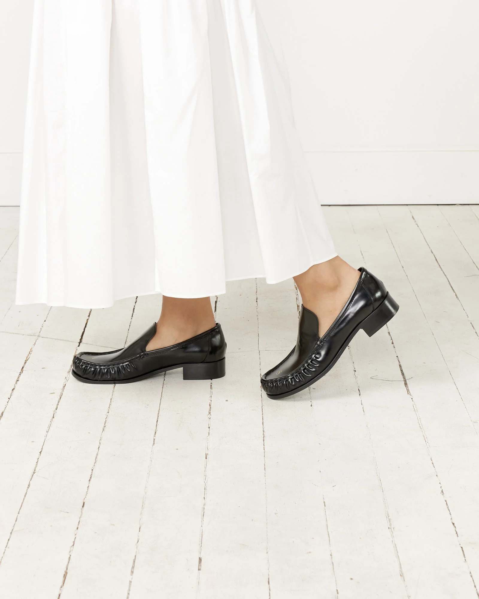 Leather Loafer in Black - Image 5