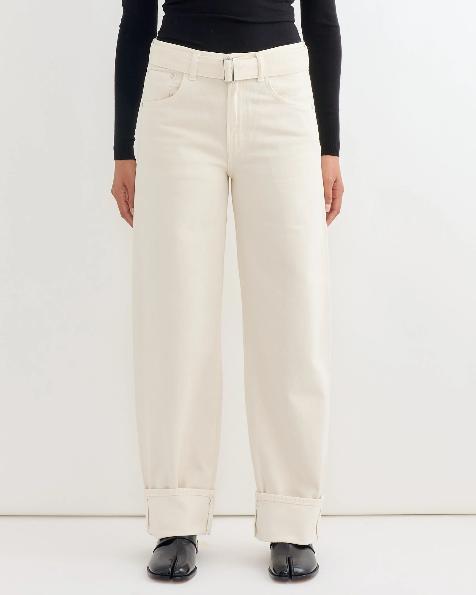 Cuffed Taper Jean in Brown Rice