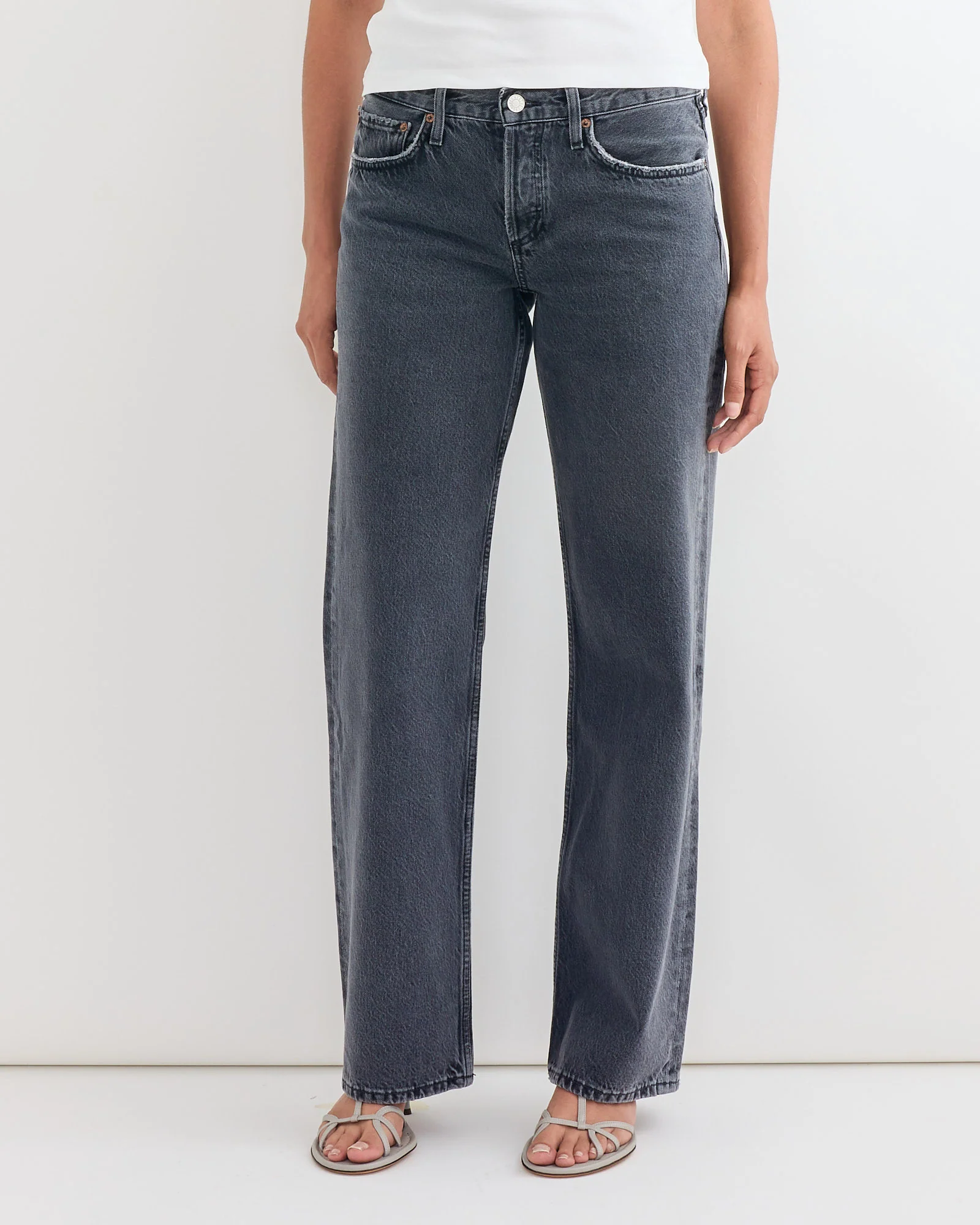 Low Rise Loose Jean in Symbolic - Image 3