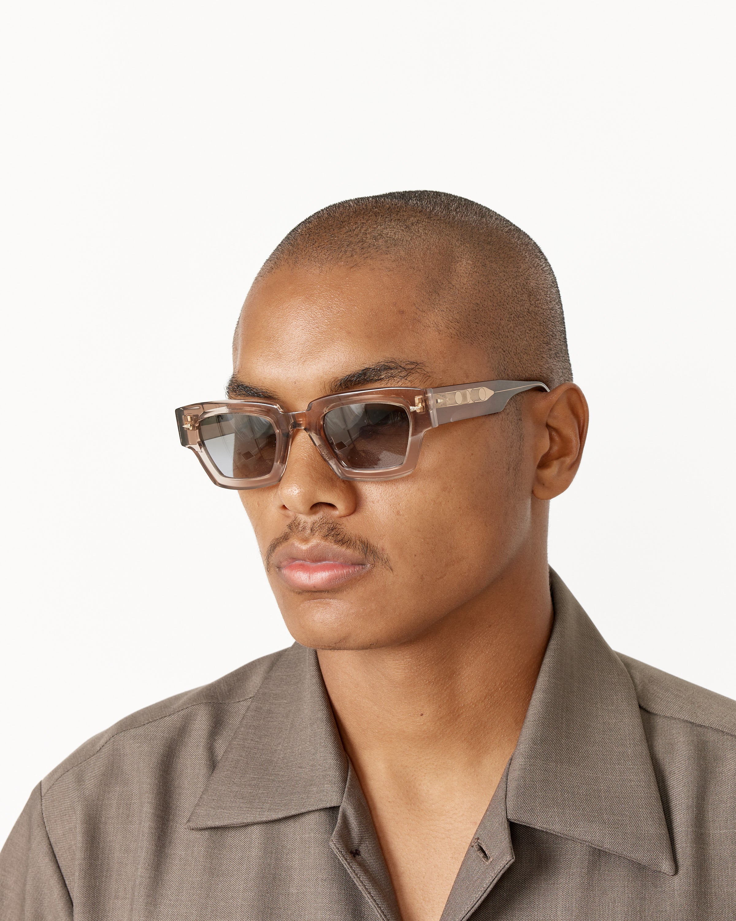 Villette Sunglasses in Coffee Light/Grey Gradient - Image 2