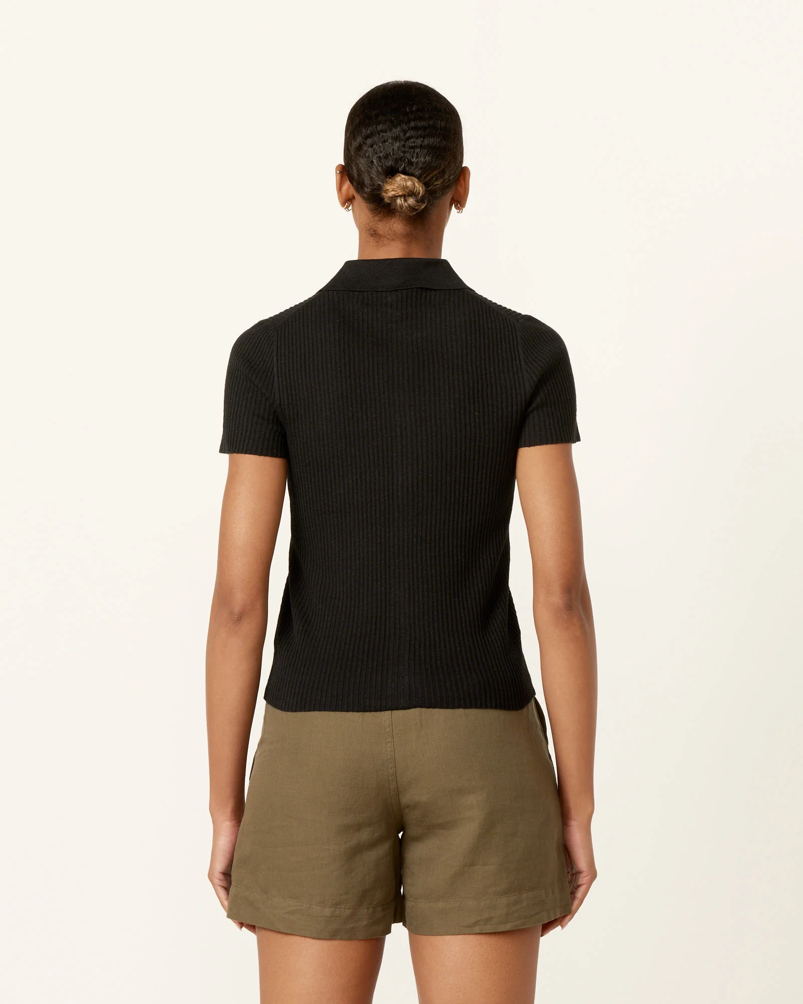 Suzanne Polo in Black - Image 6
