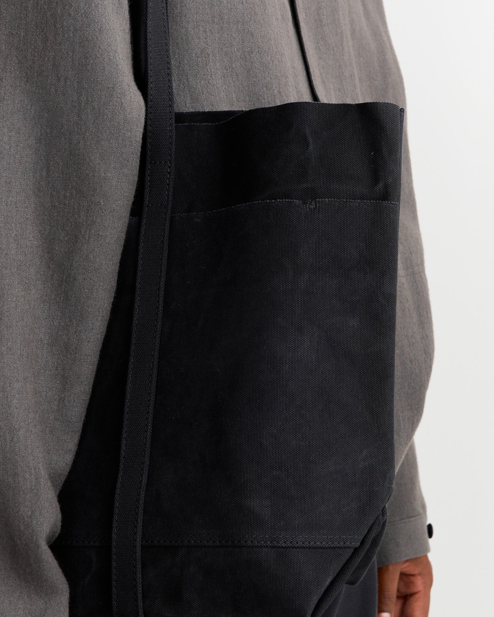 Washed Canvas 6 Pockets Tote in Black - Image 6