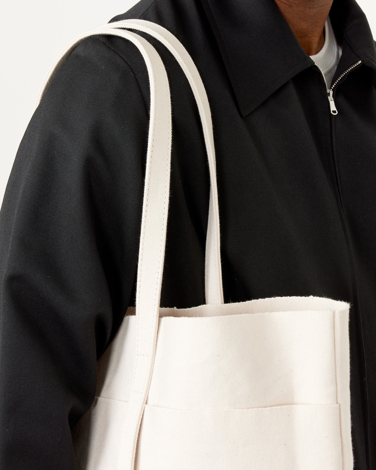 Washed Canvas 6 Pockets Tote in White Medium - Image 6