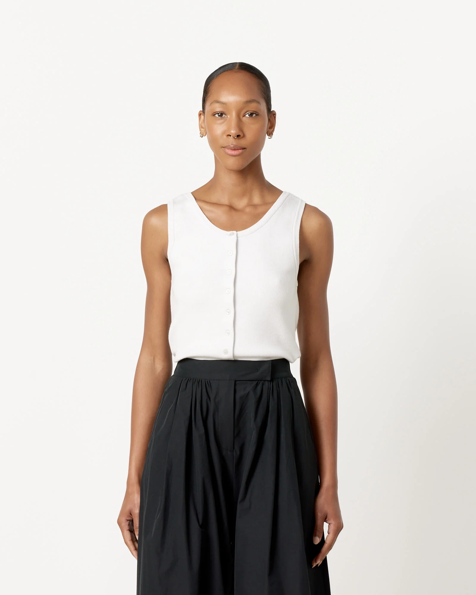 Button U-Neck Vest in Light Grey - Image 6
