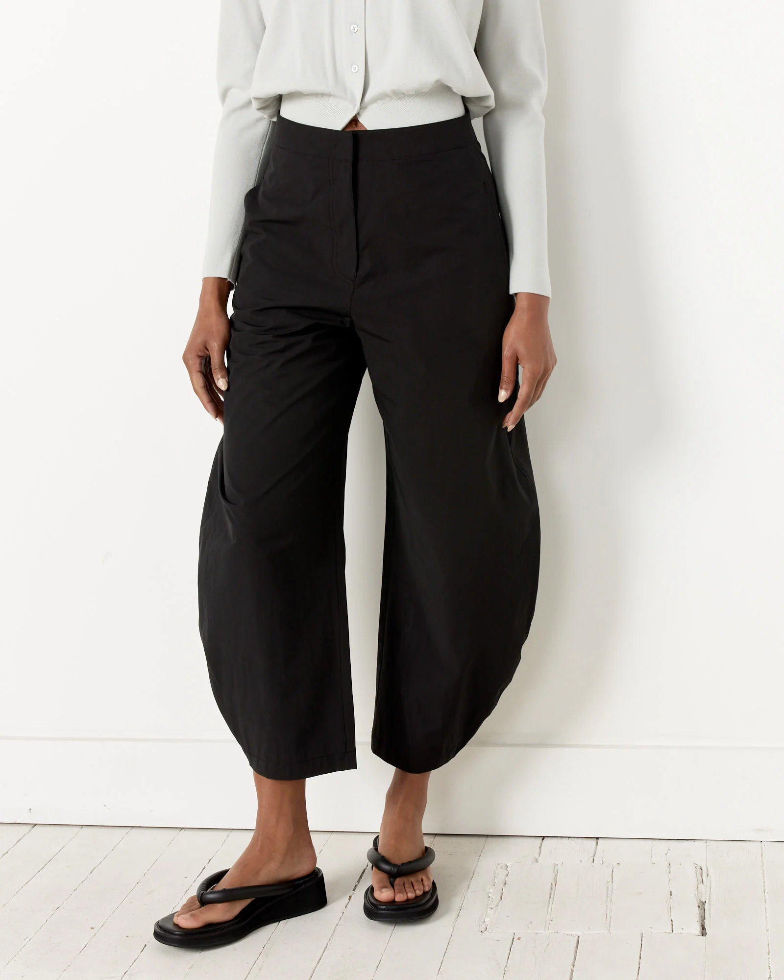Curved Leg Pant in Black - Image 3