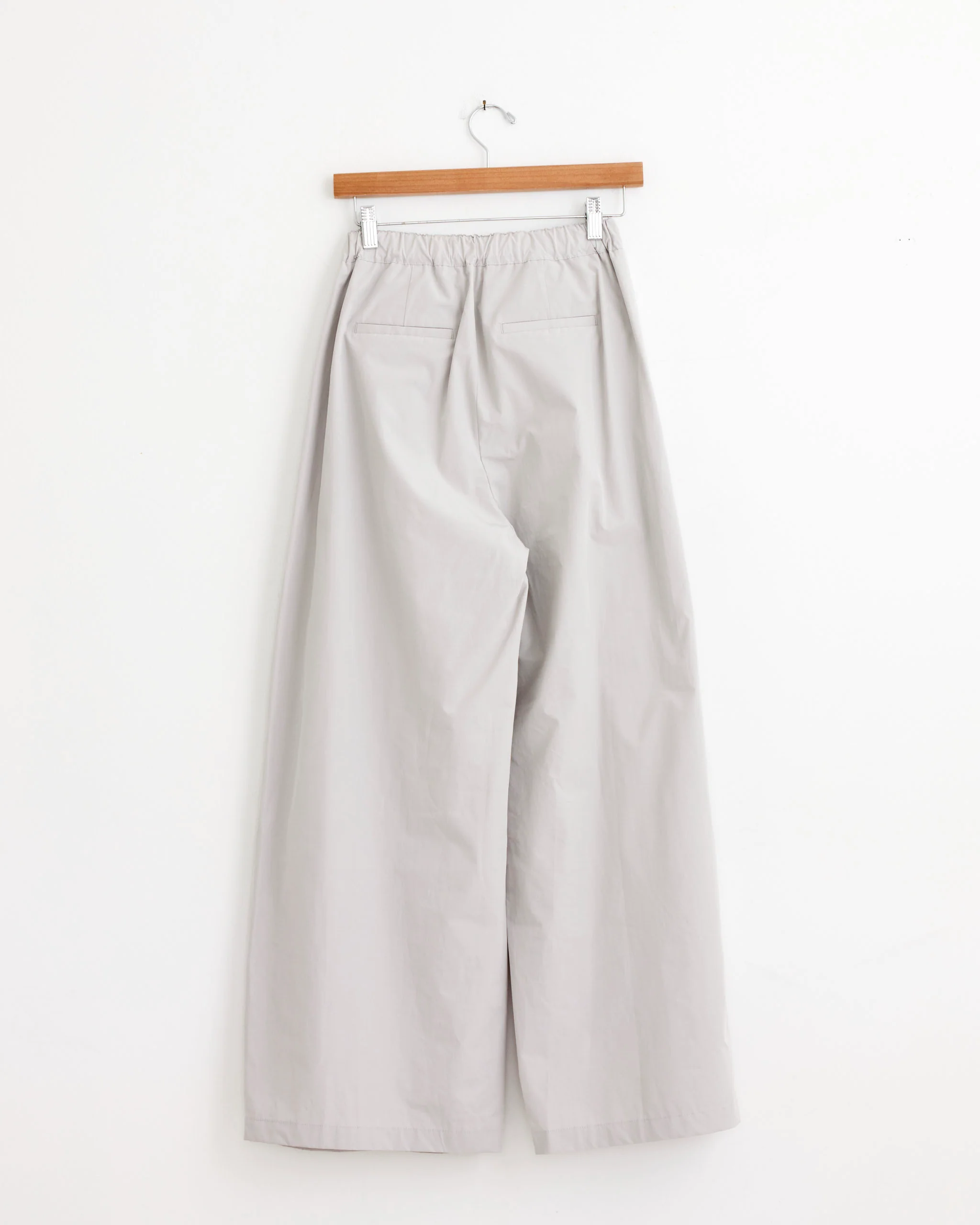 Three Tuck Banding Pant in Grey - Image 3