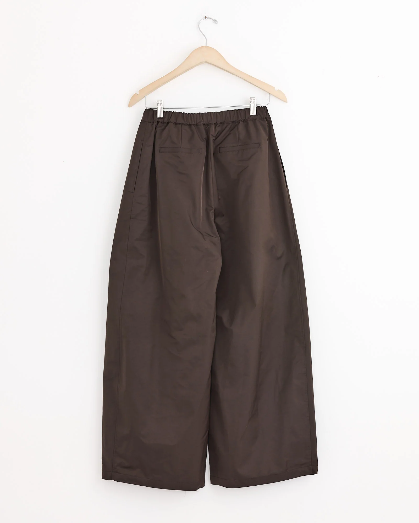 Two Tuck Balloon Pant in Dark Brown - Image 3
