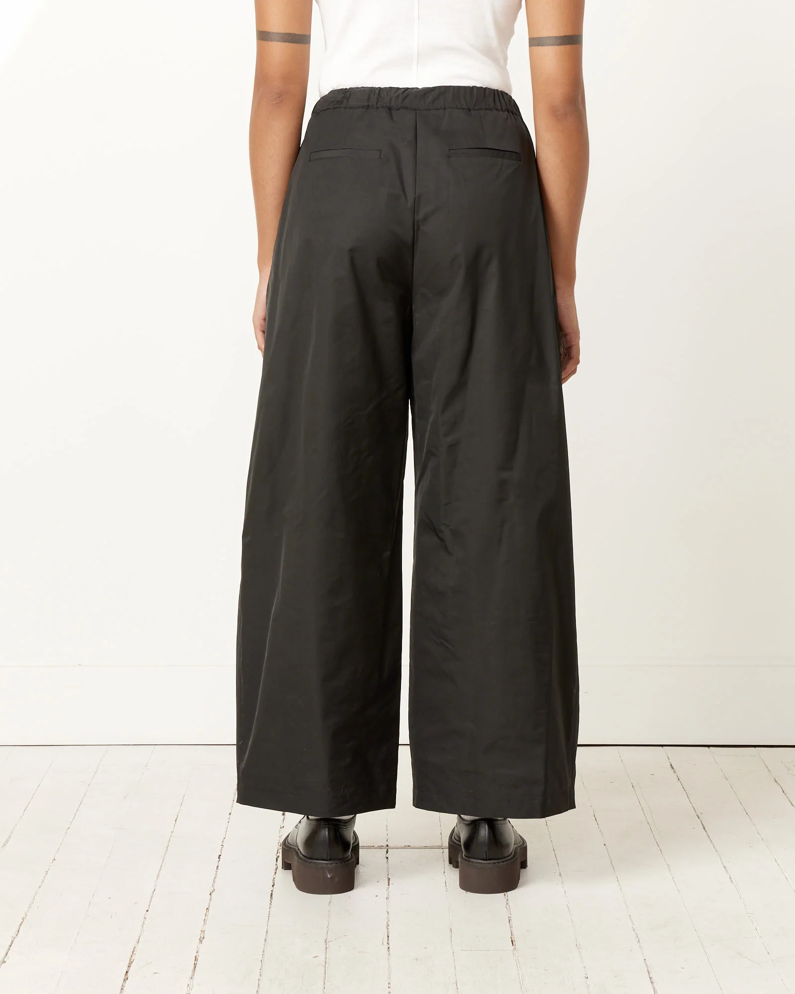 Two Tuck Balloon Pants - Image 2