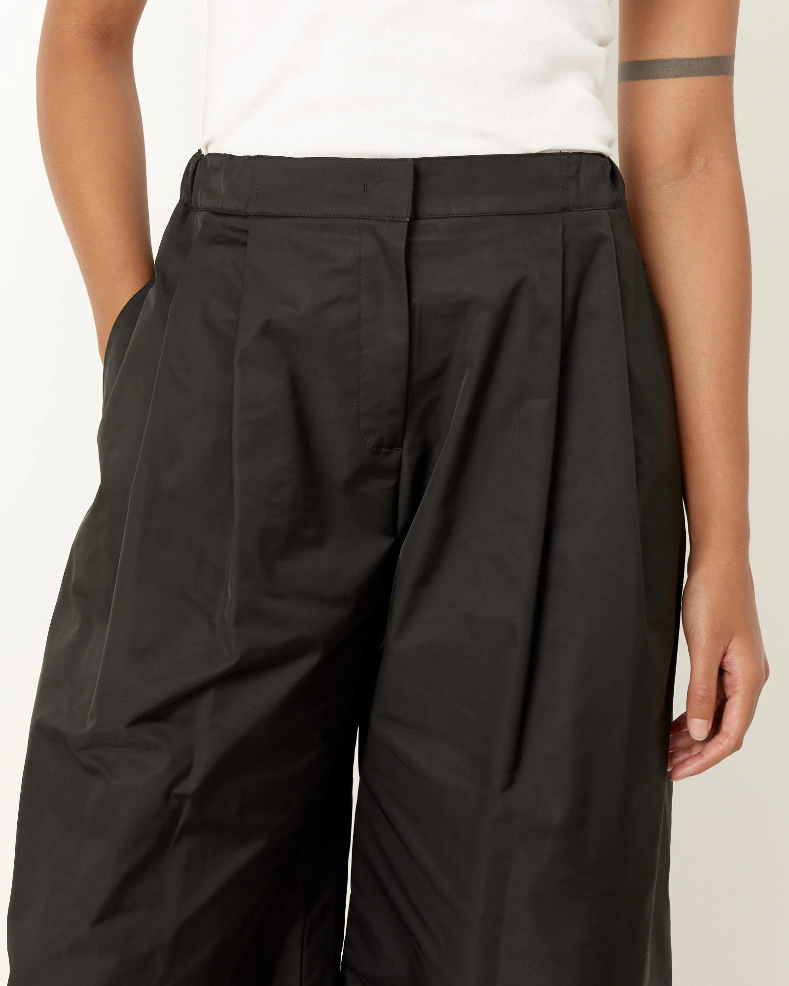 Two Tuck Balloon Pants - Image 3