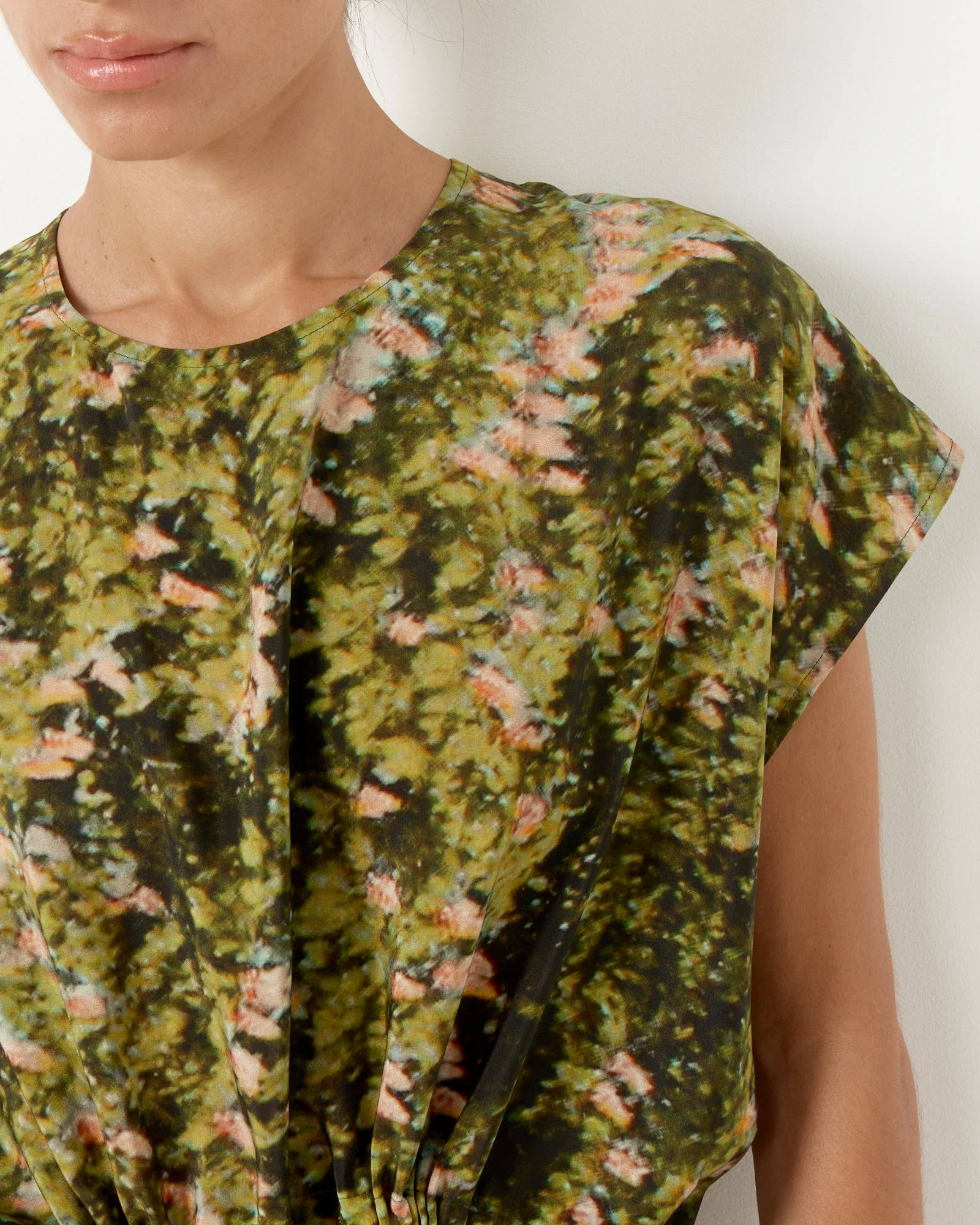 Simple Dress in Print F - Image 5