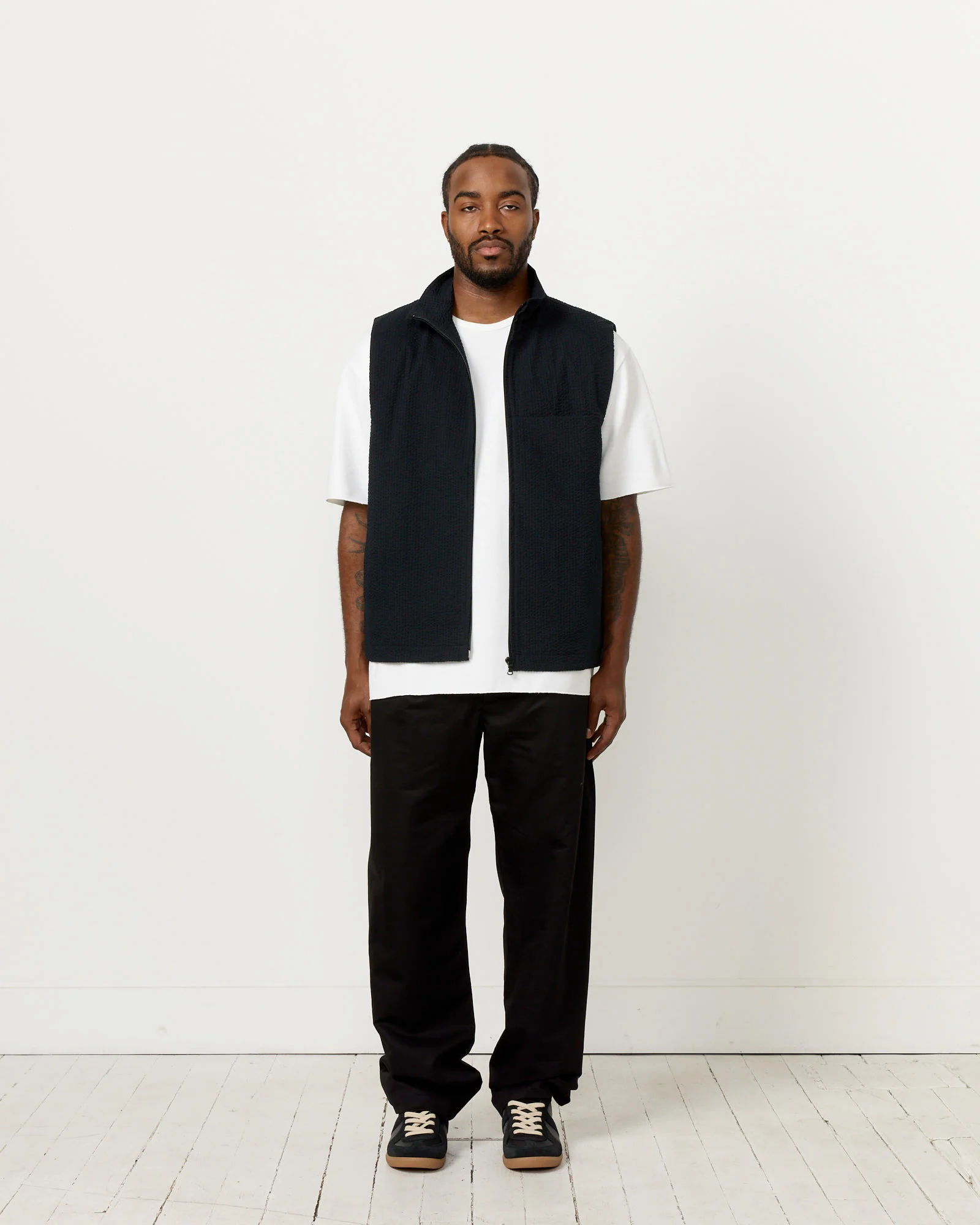 Full Zip Track Vest in Black - Image 3