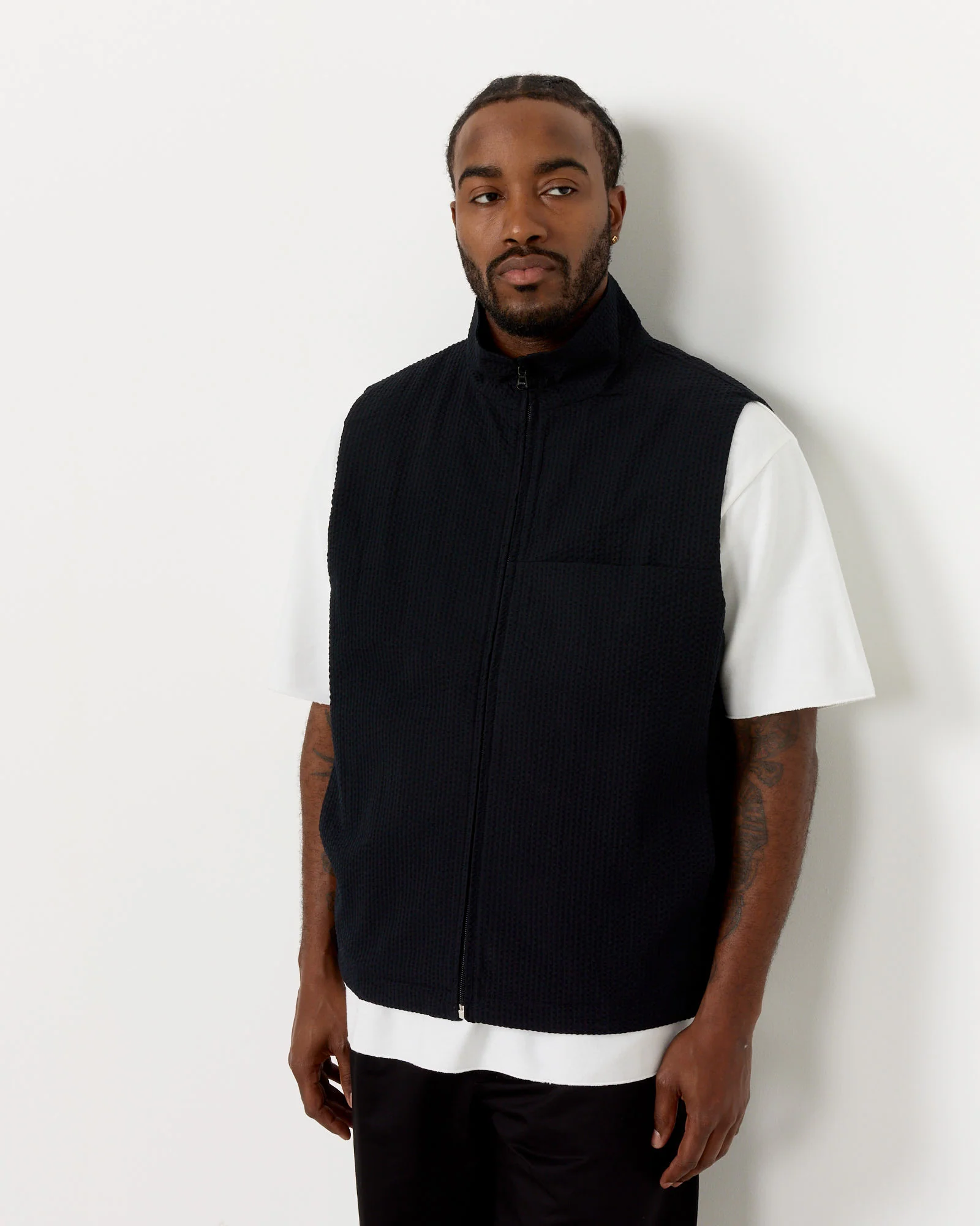 Full Zip Track Vest in Black - Image 4