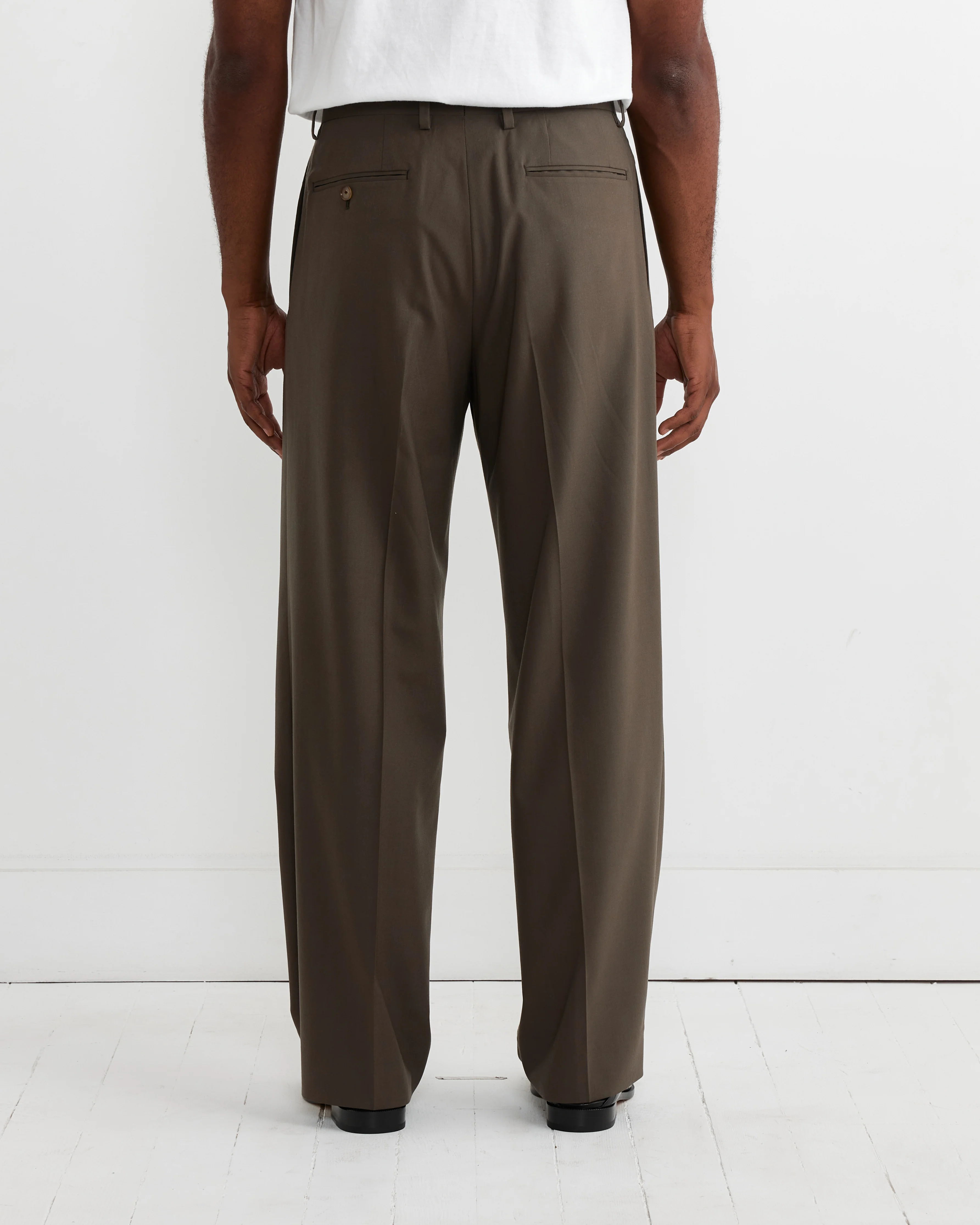 Tropical Wool Trouser in Dark Khaki - Image 4