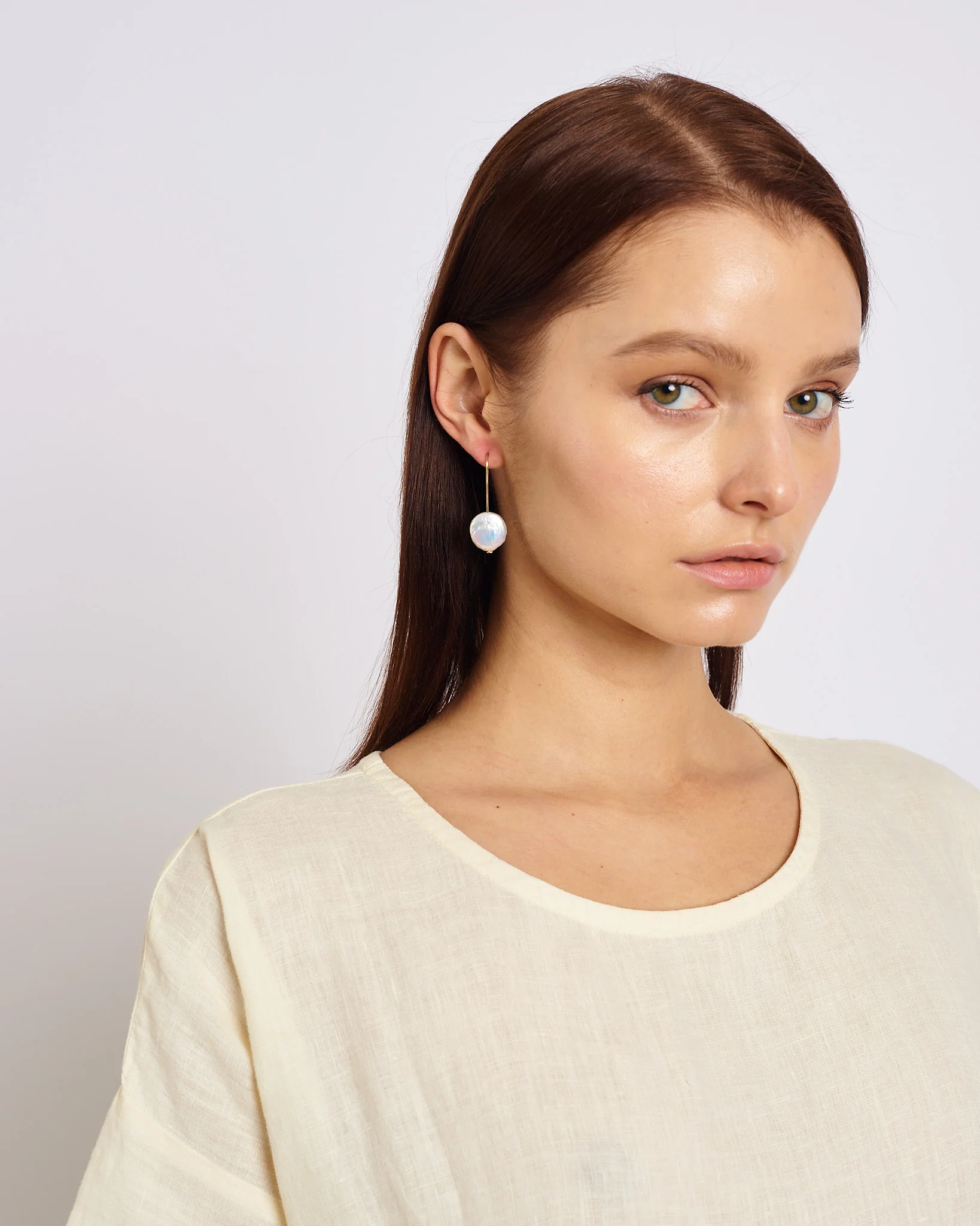 Baroque Earrings in Pearl - Image 4