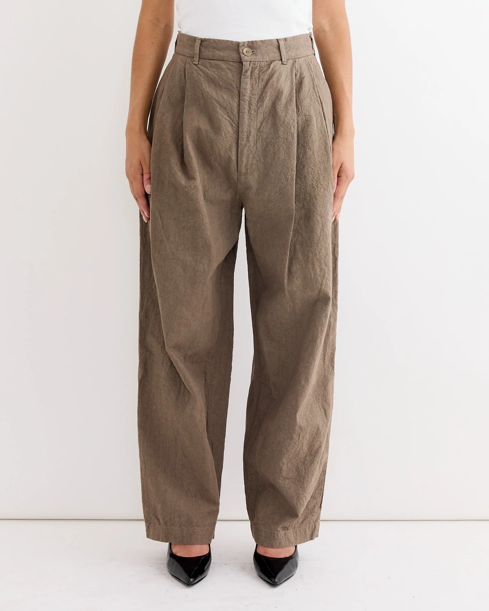 Crinkled Trouser in Khaki