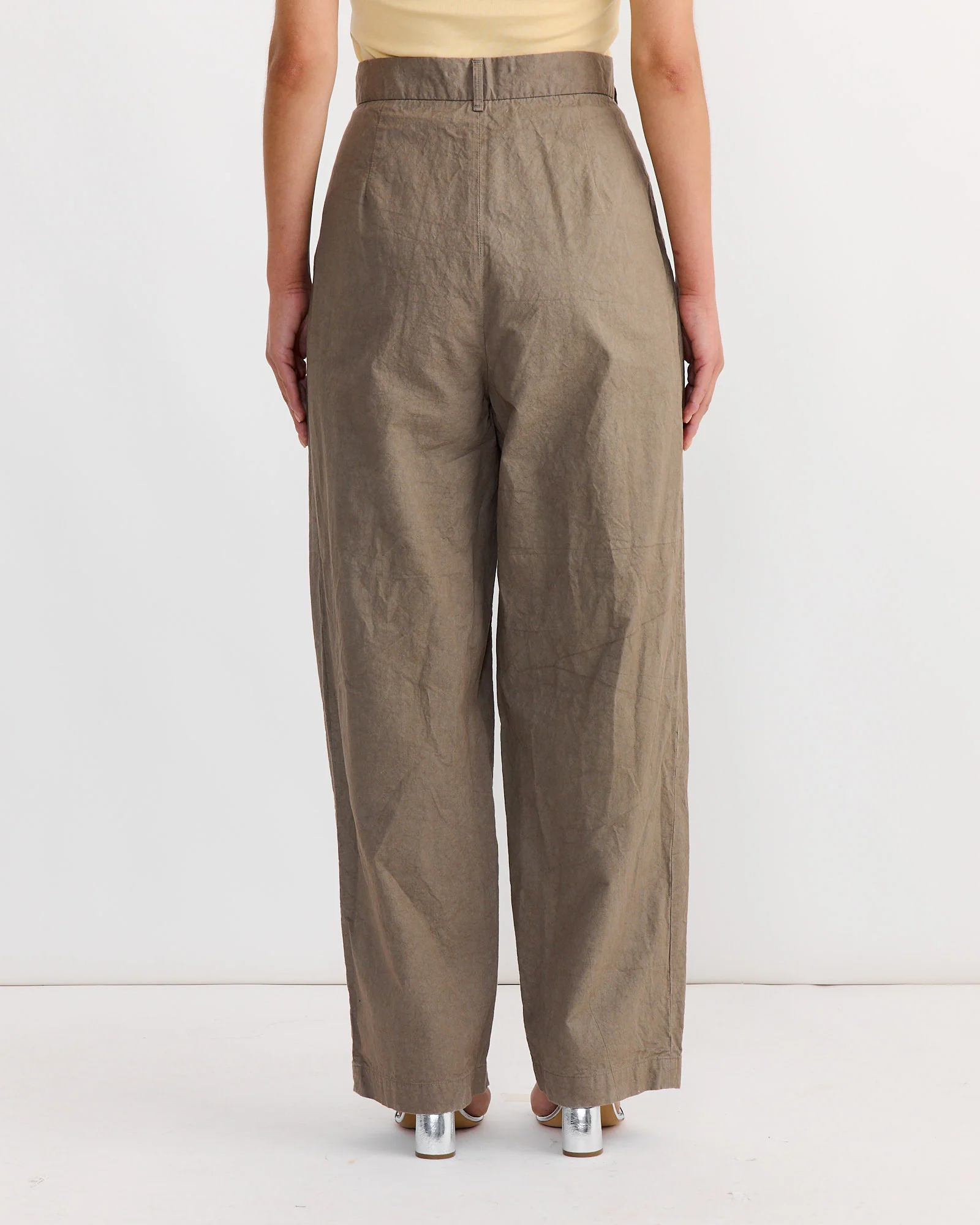 Crinkled Wide Trouser in Mud - Image 3