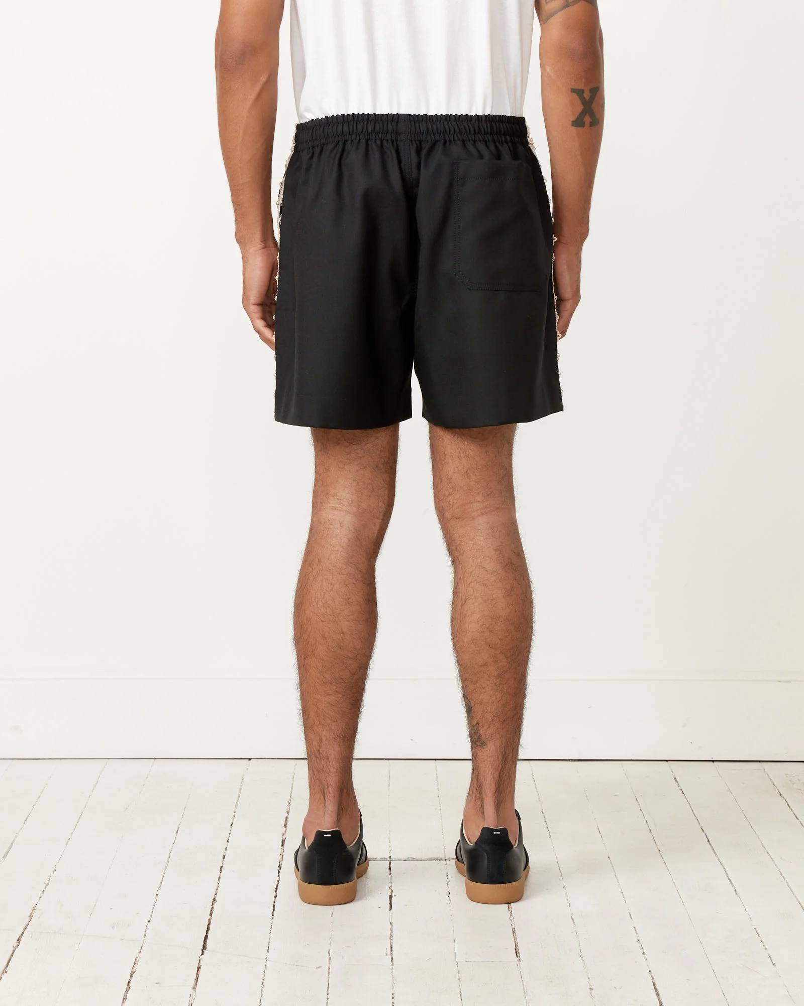 Lacework Short in Black - Image 5