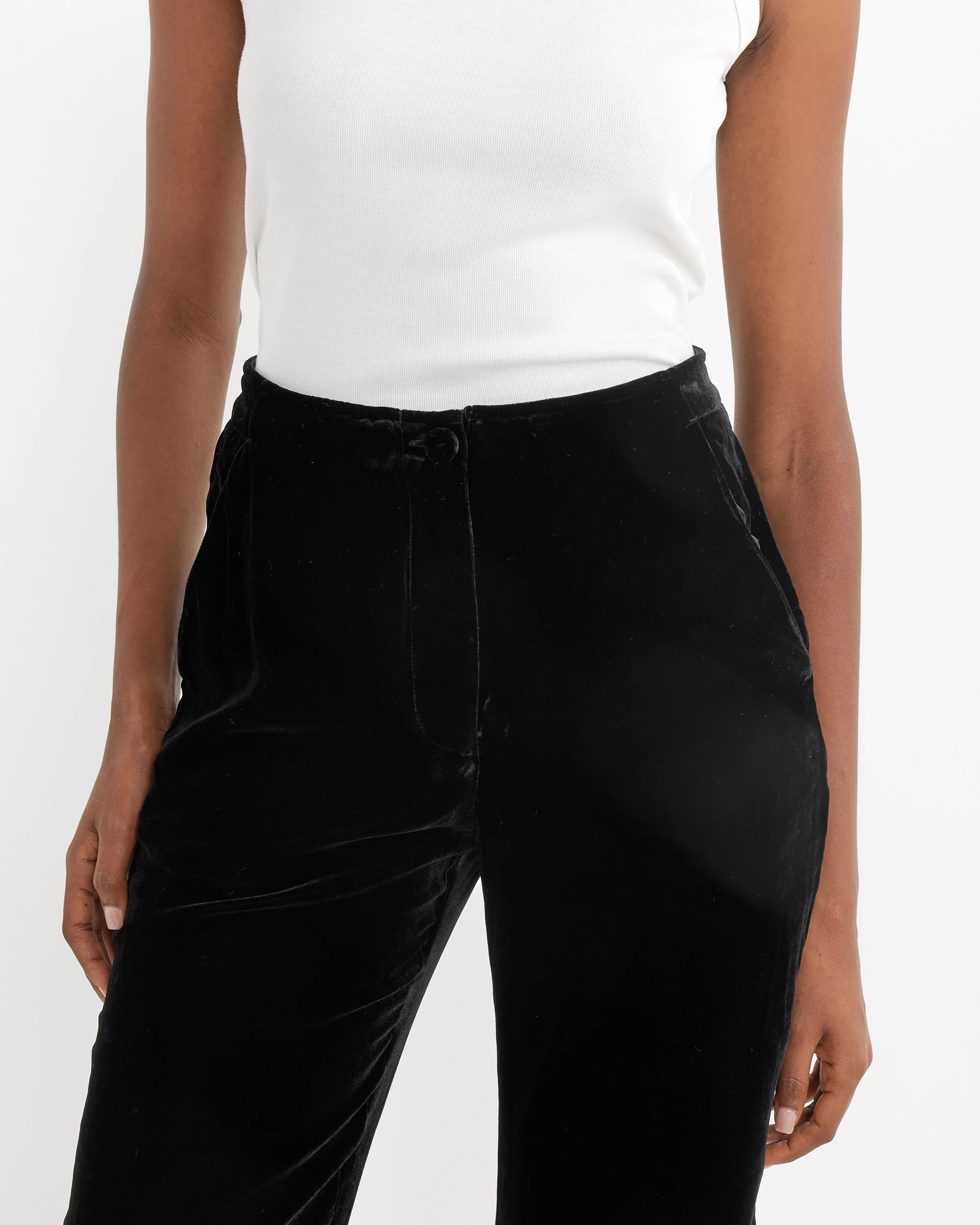 Amores Pant in Black - Image 3