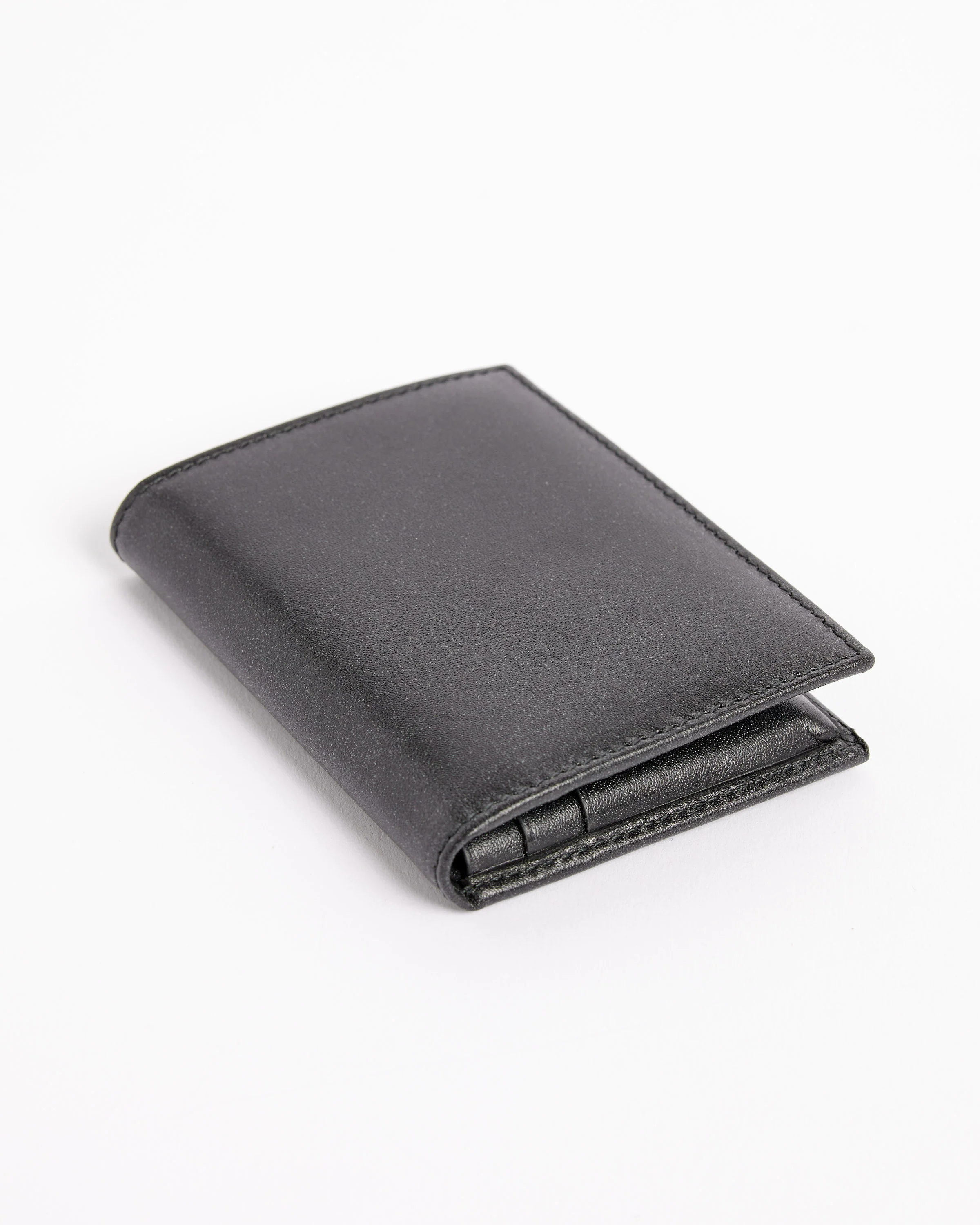 Classic Bifold Wallet in Black - Image 3