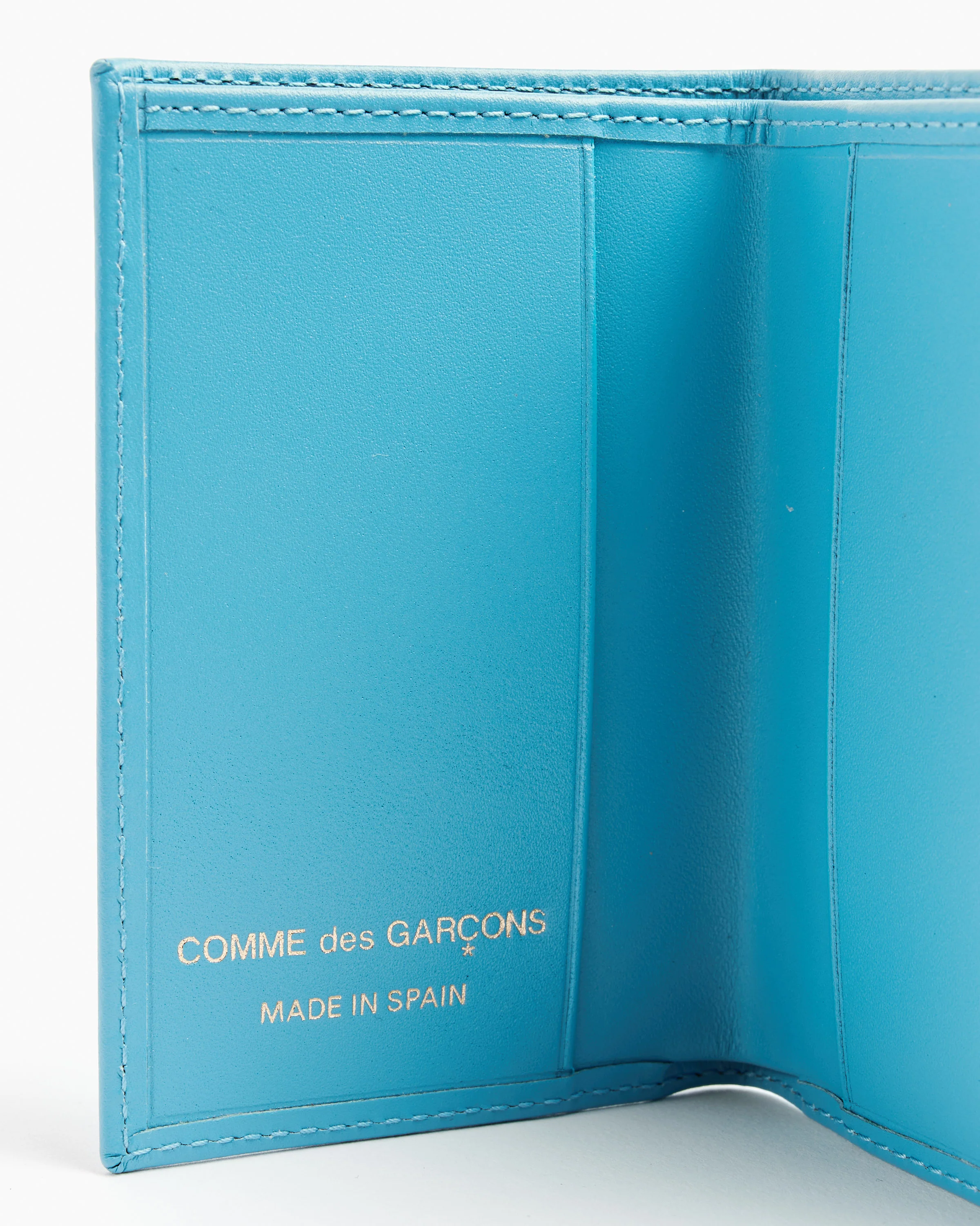 Classic Cardholder in Blue - Image 4