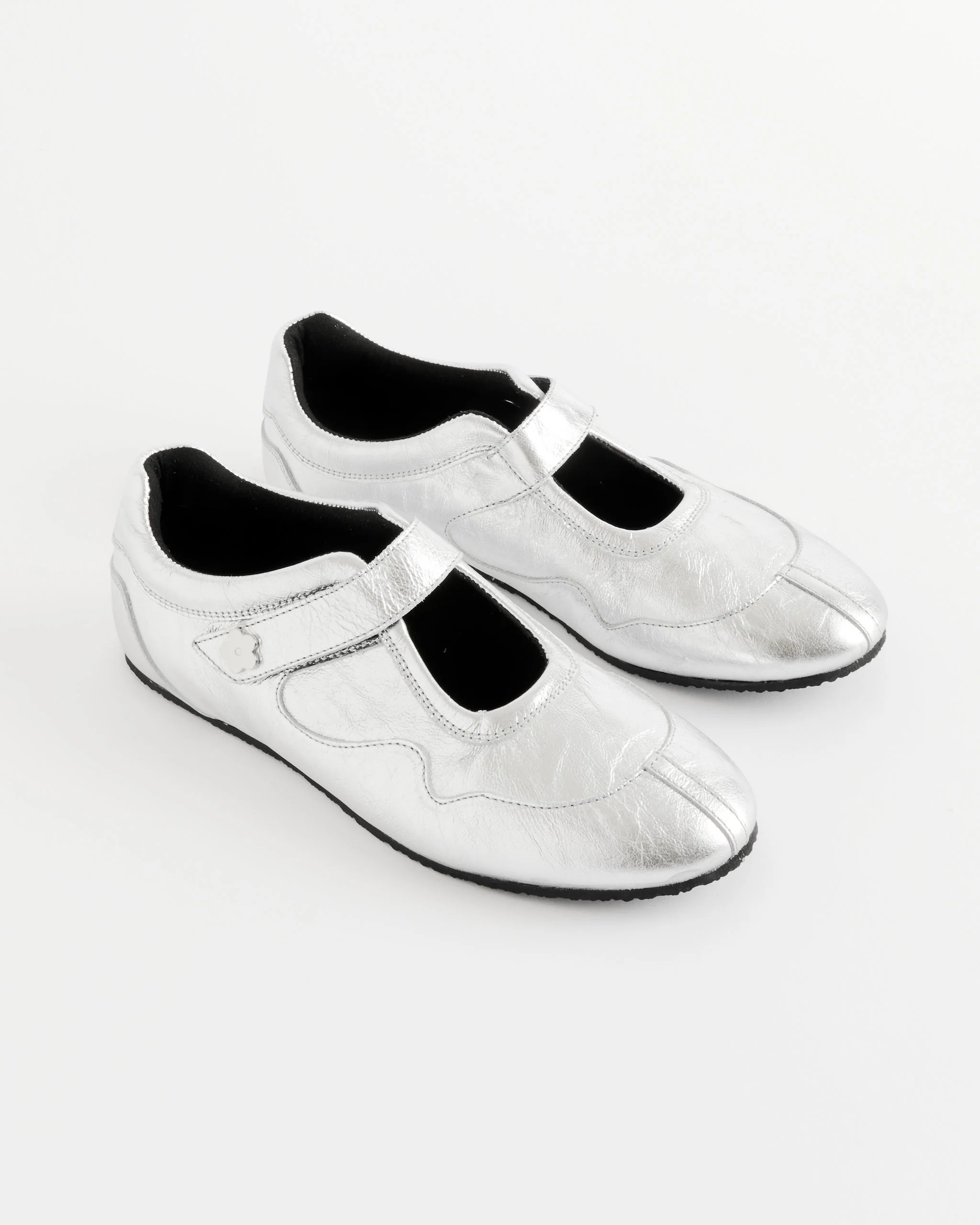Cosmo Sneaker in Silver - Image 2