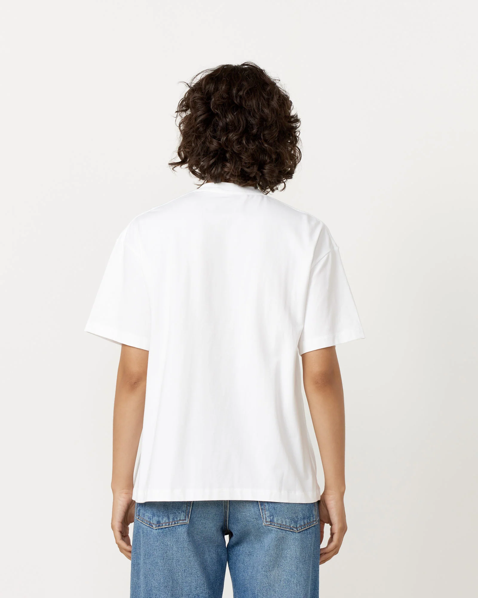 Goldie T-Shirt in White - Image 5