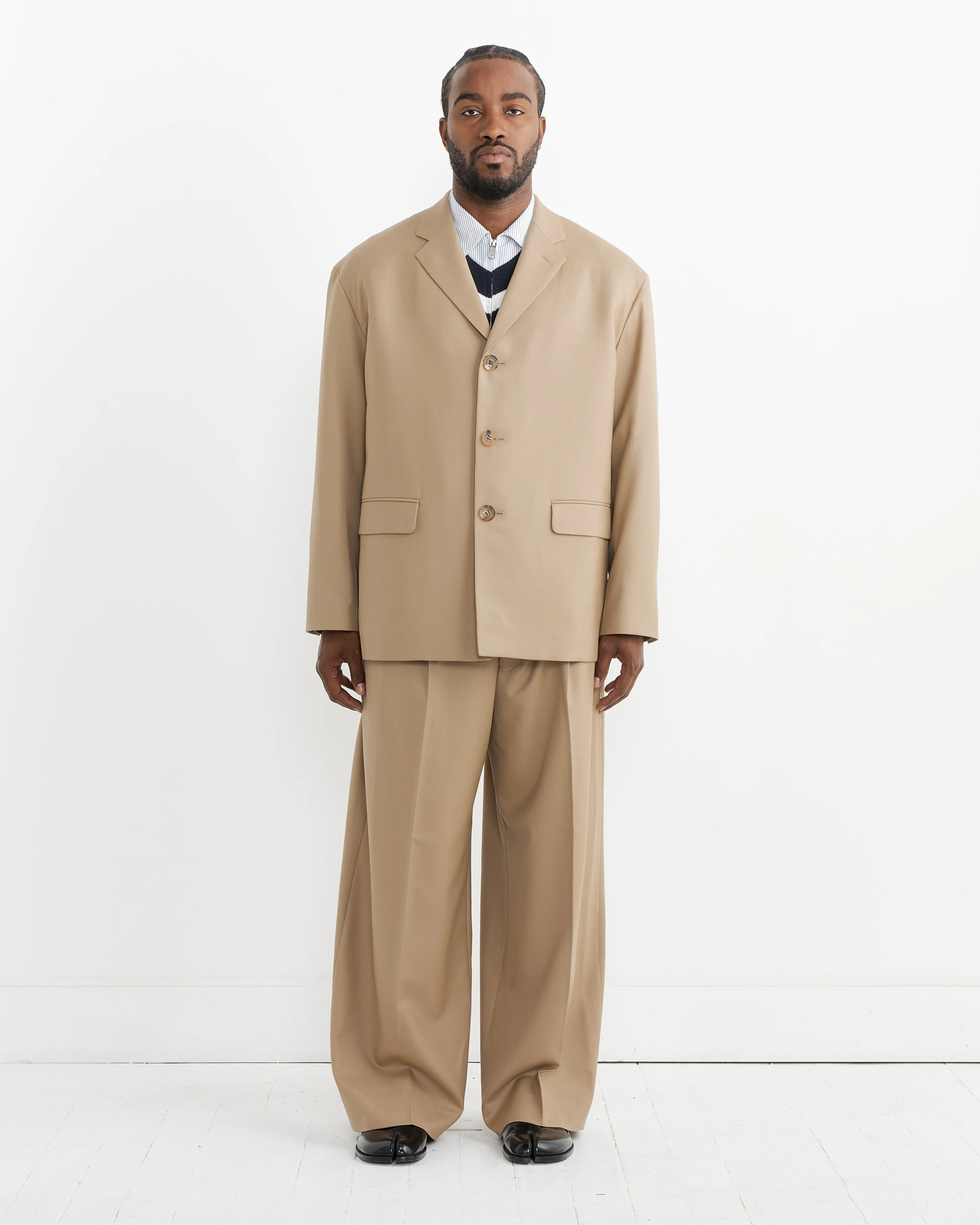 Oversized Single-Breasted Jacket in Beige - Image 2