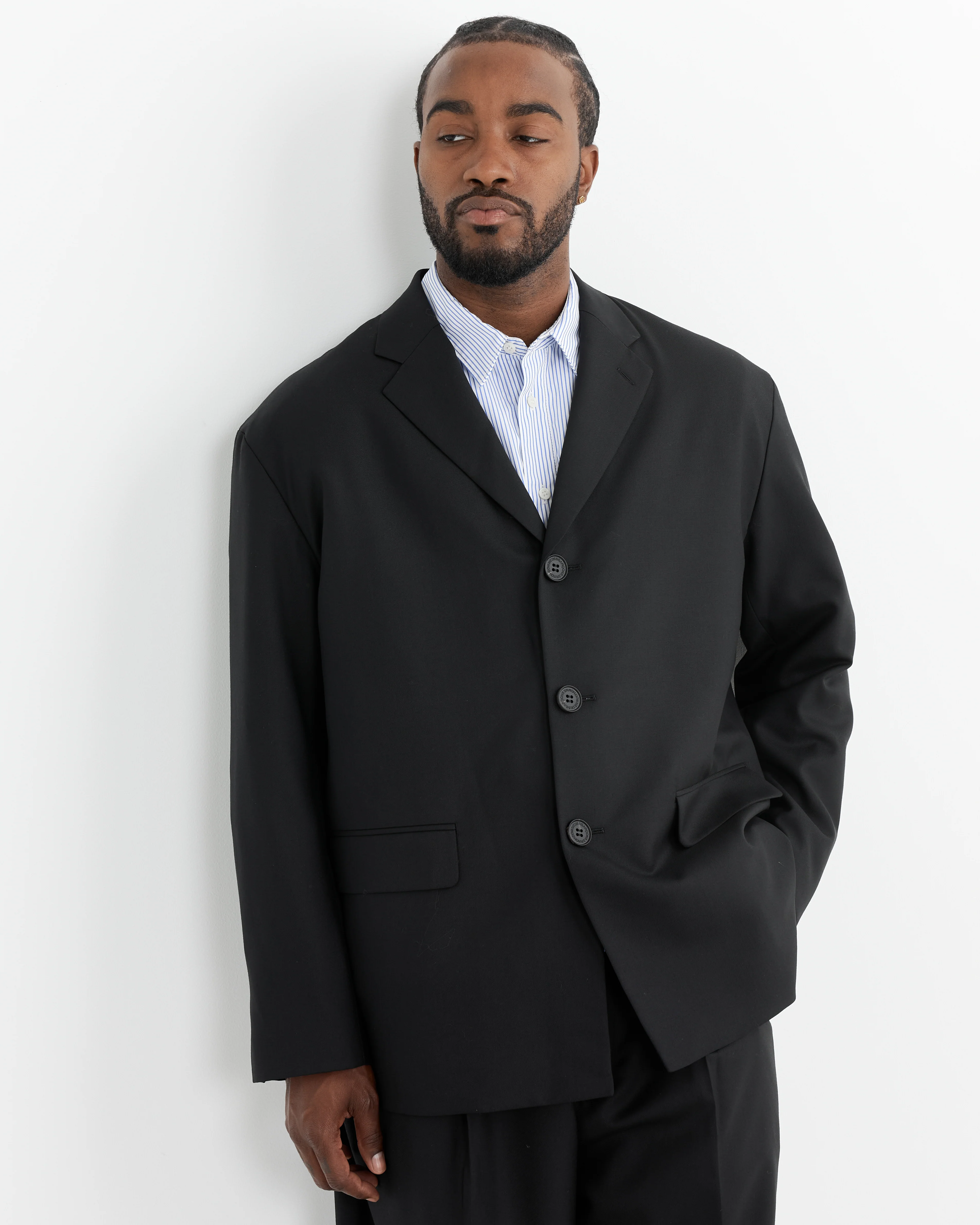 Oversized Single-Breasted Jacket in Black - Image 3