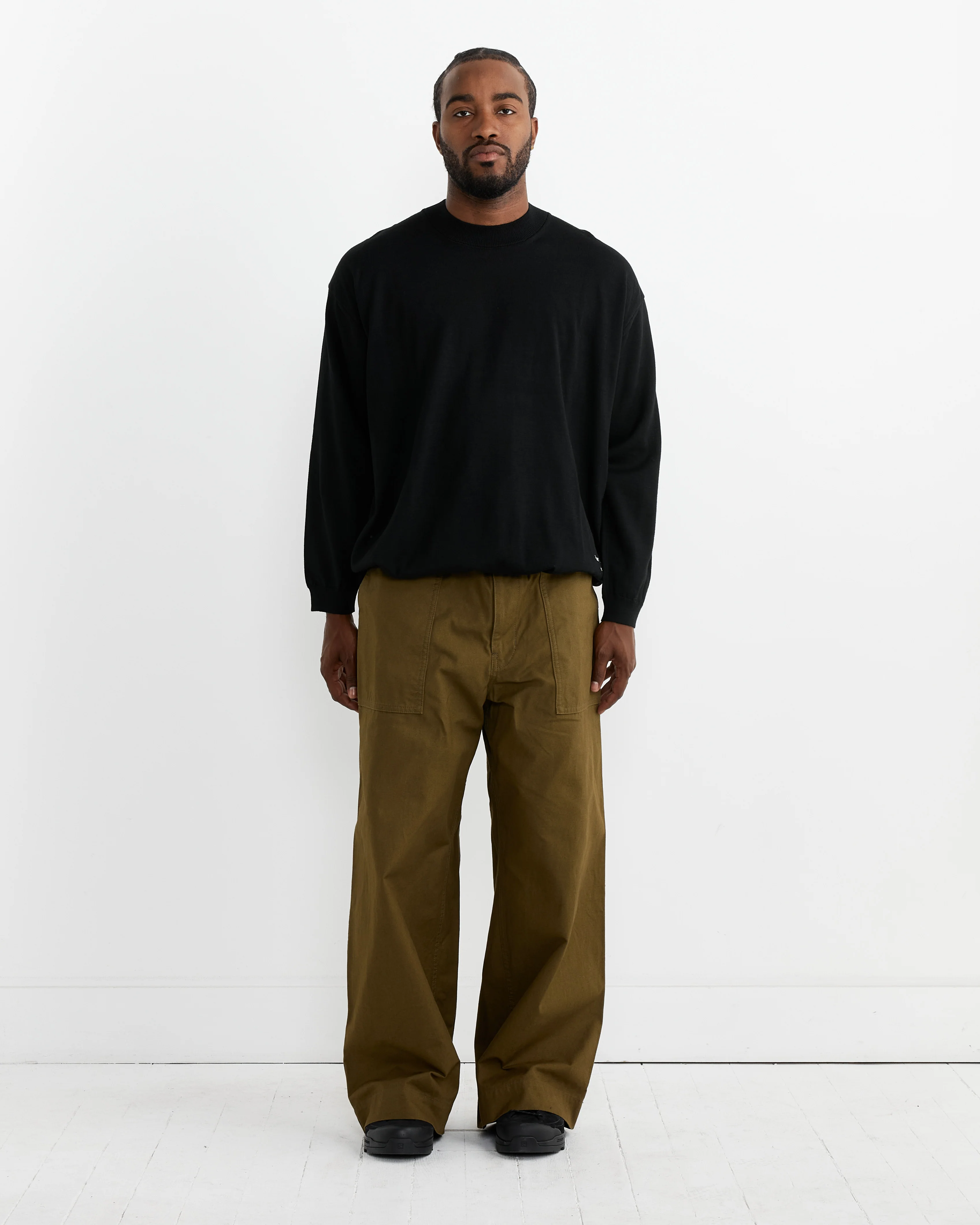 Sweater in Black - Image 2