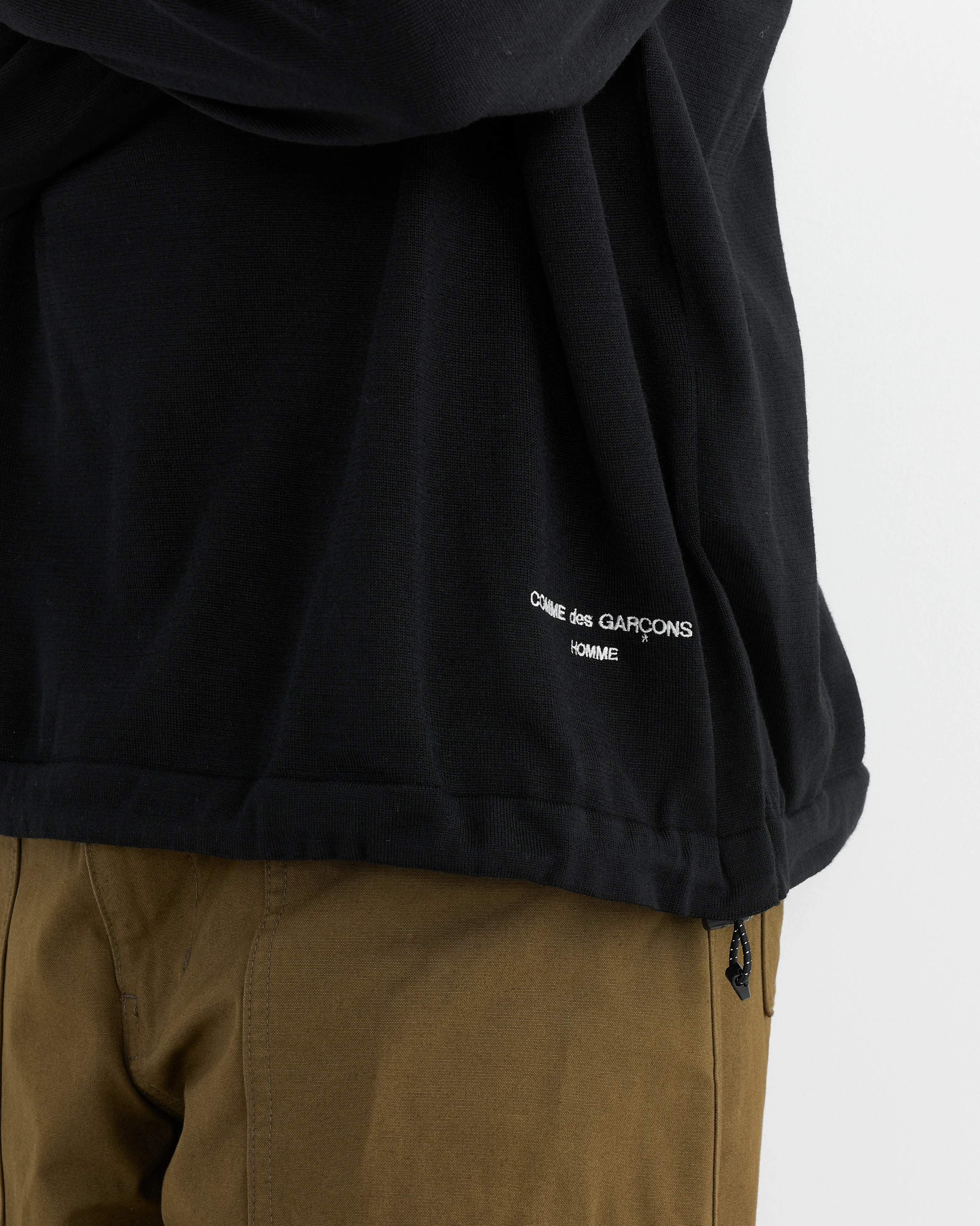 Sweater in Black - Image 3