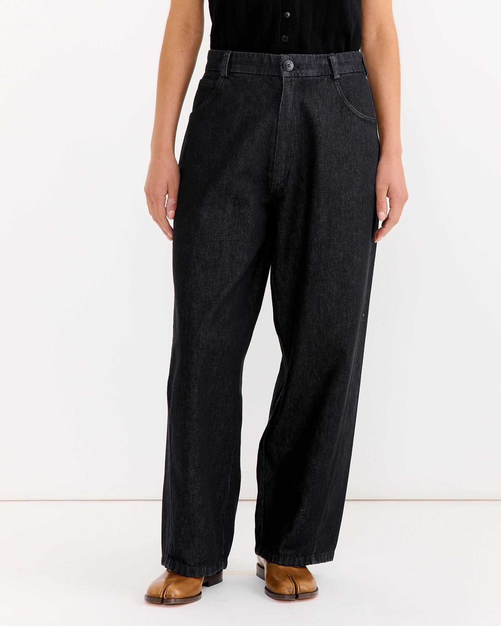Denim Straight in Black