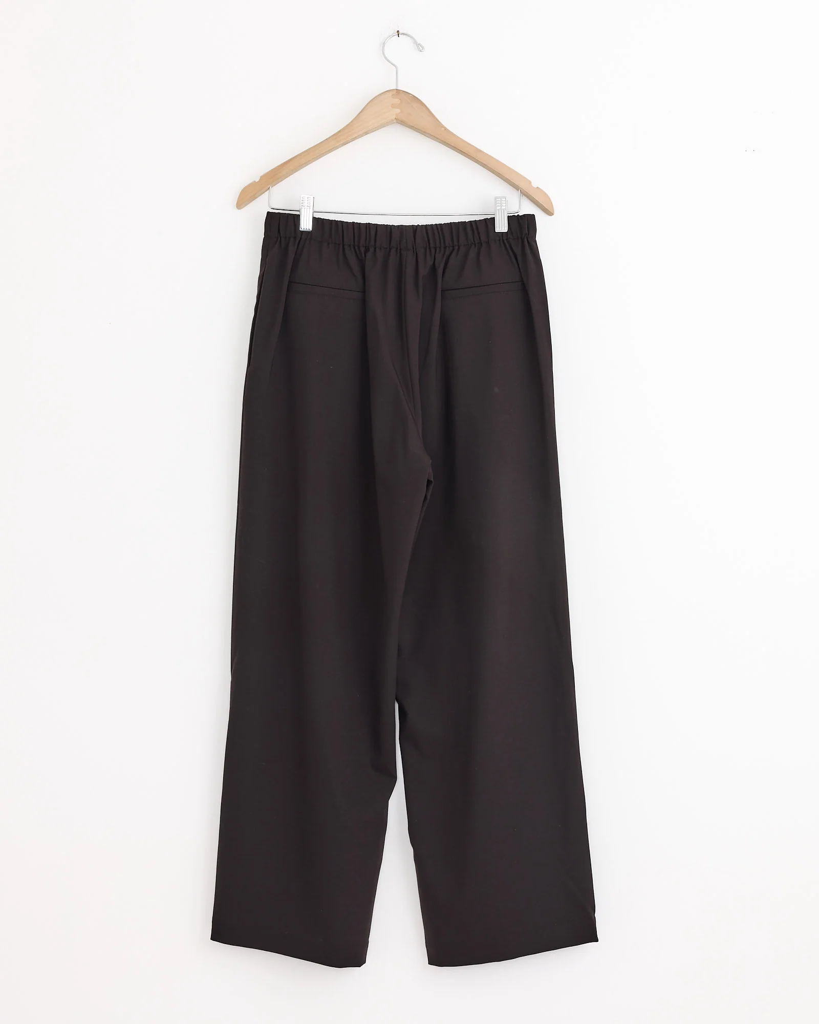 Relaxed Pleated Pant in Dark Brown - Image 3