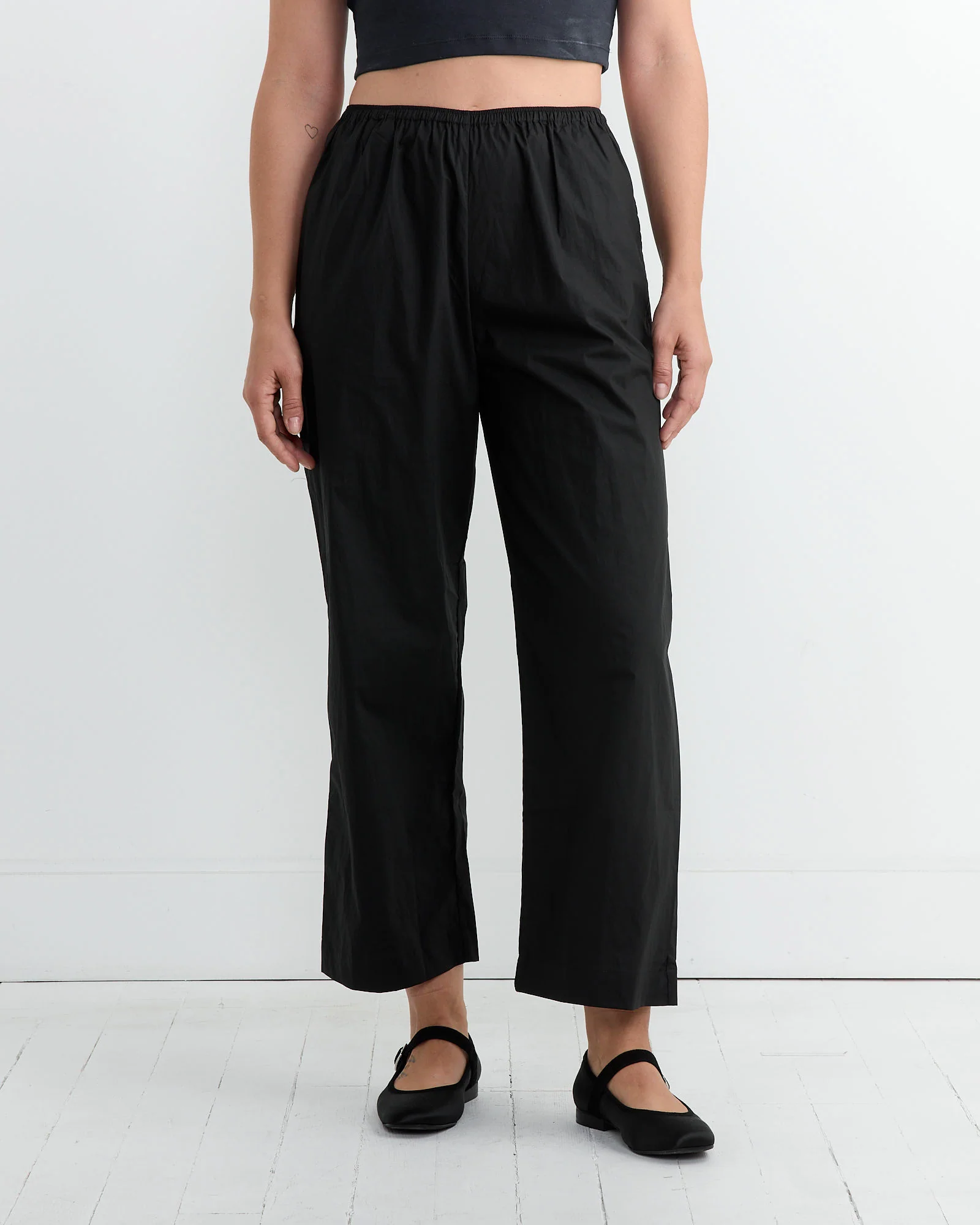 Ease Trouser in Black - Image 3
