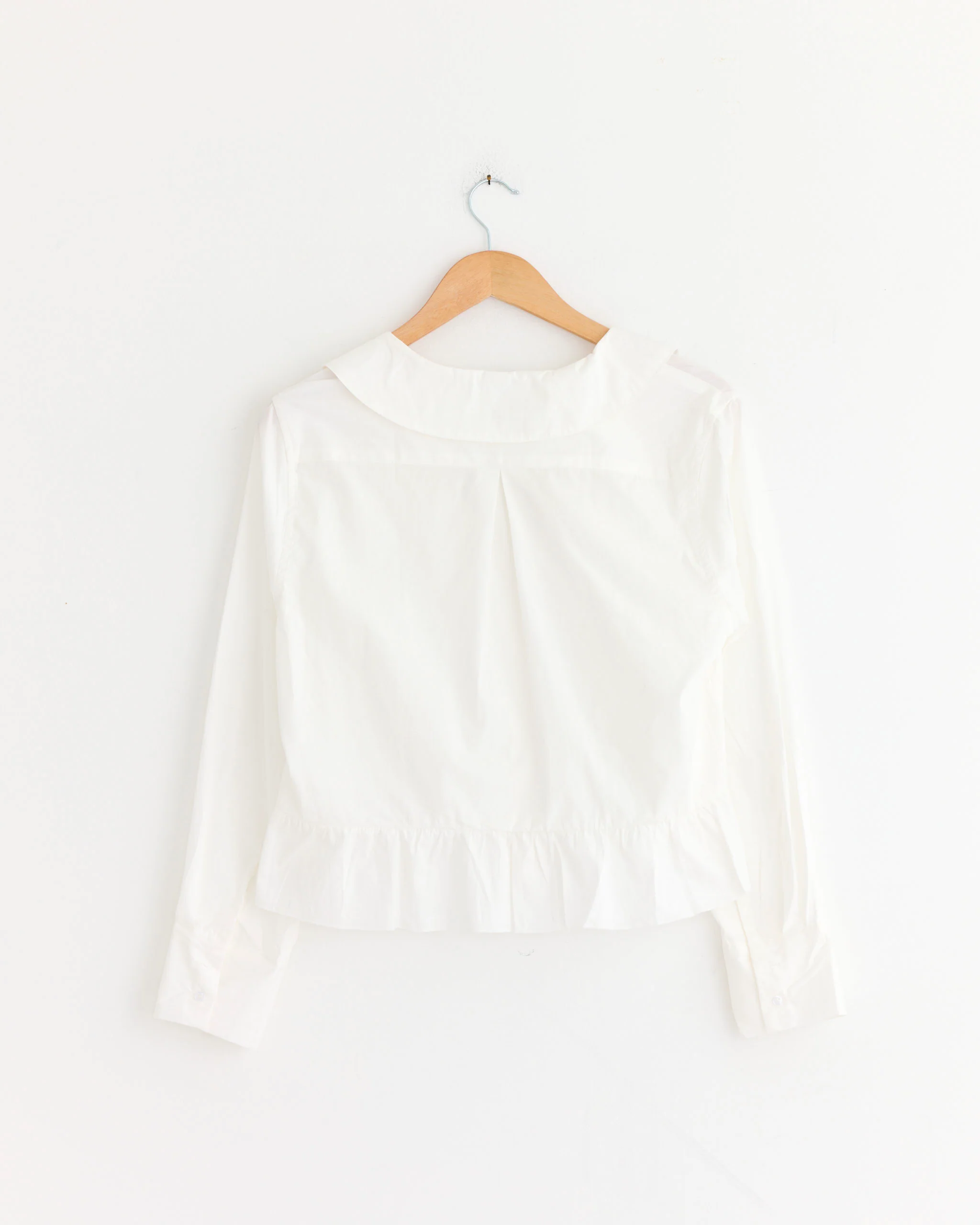 Sweep Shirt in White - Image 3