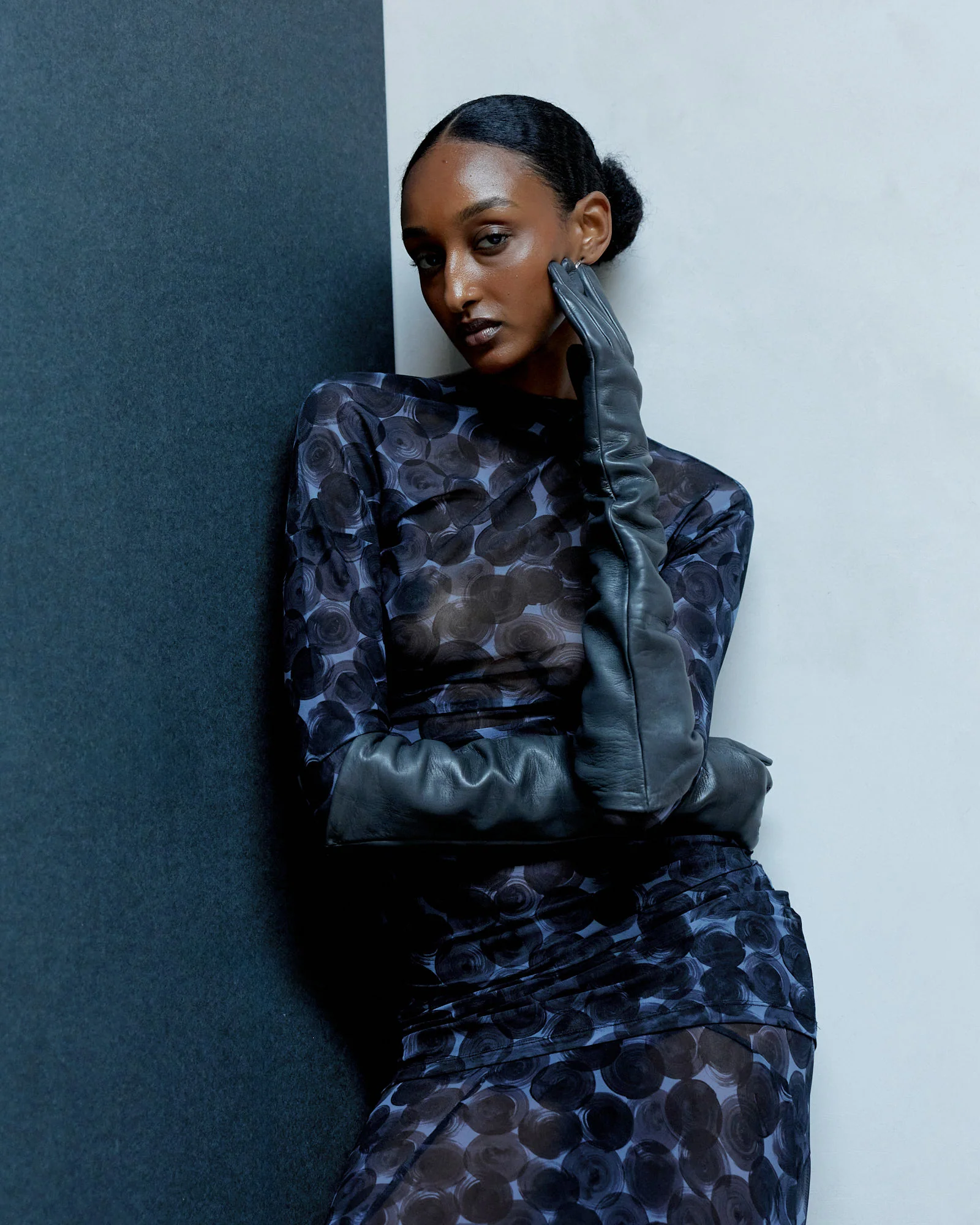 Leather Gloves in Grey - Image 2