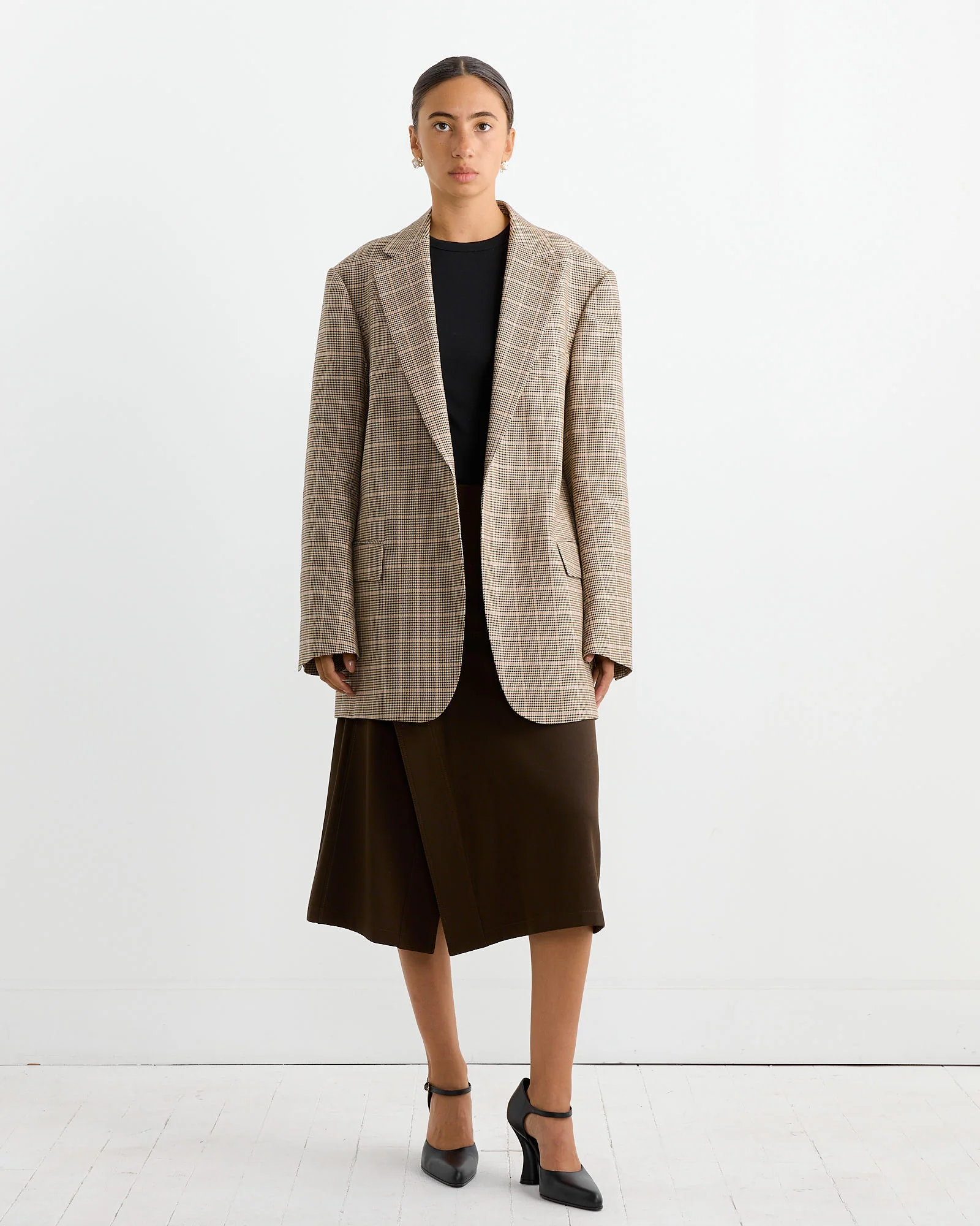 Oversized Jacket in Beige - Image 2