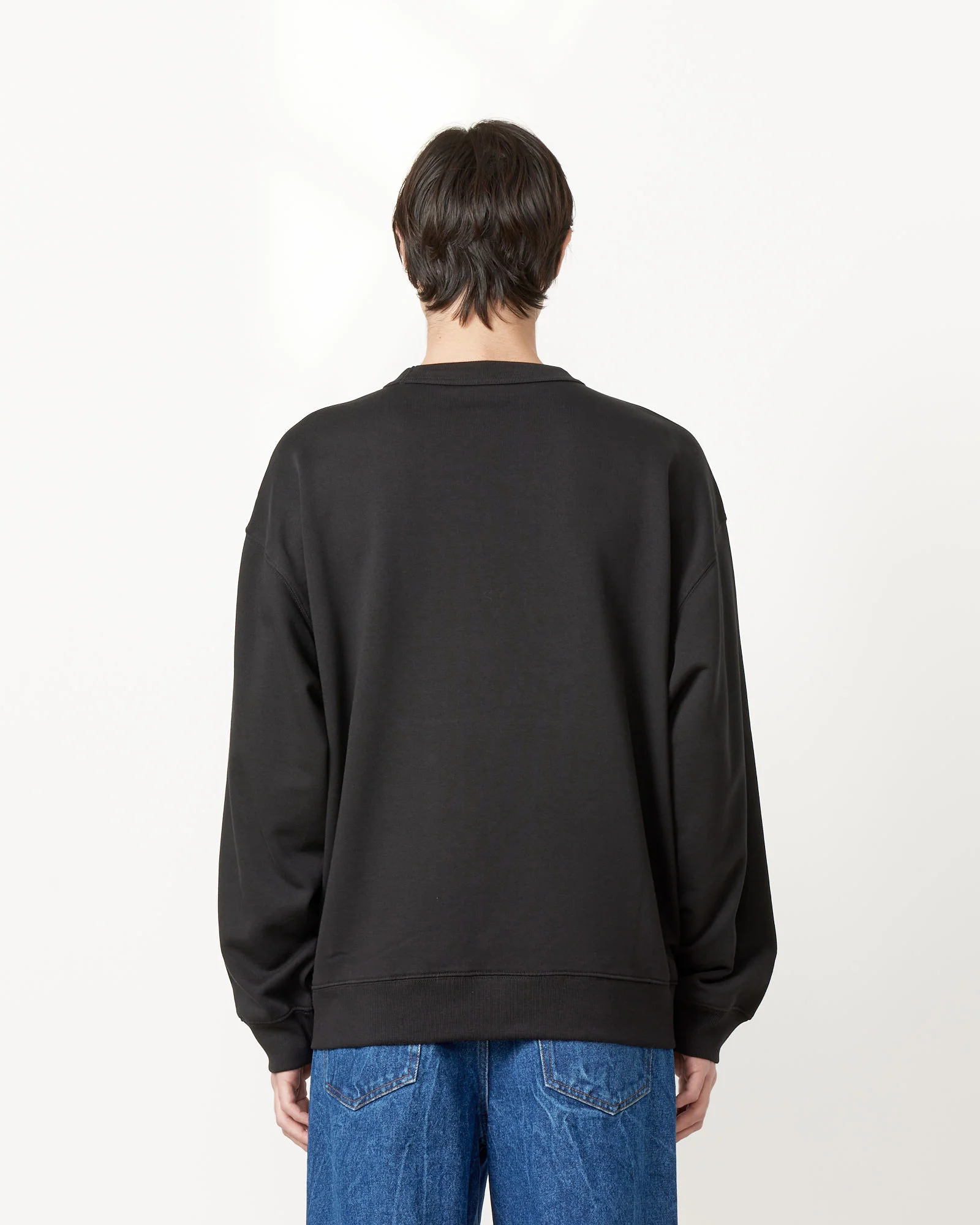 Oversized Sweatshirt in Black - Image 6
