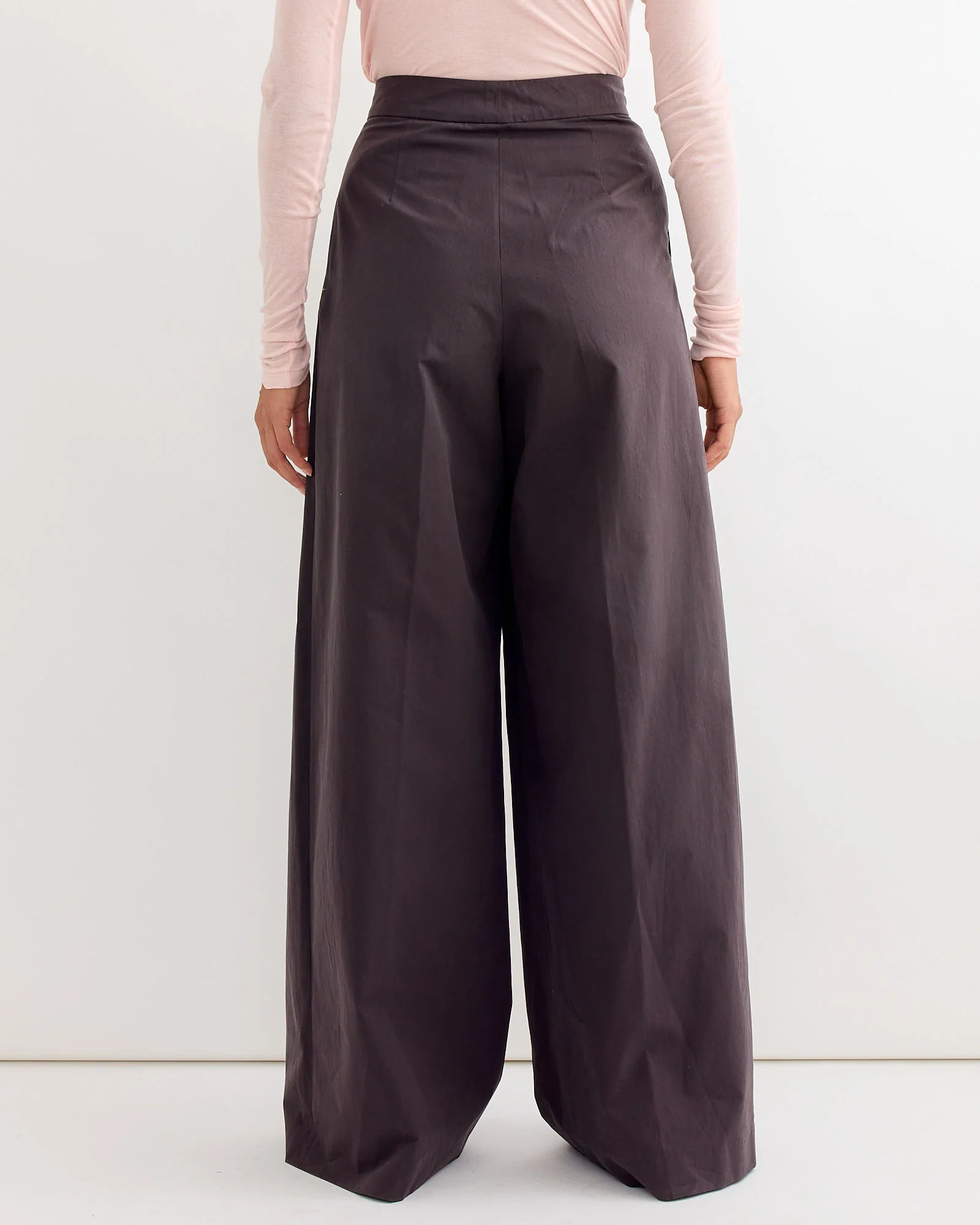 Pleated Wide Leg Pant in Dark Brown - Image 3