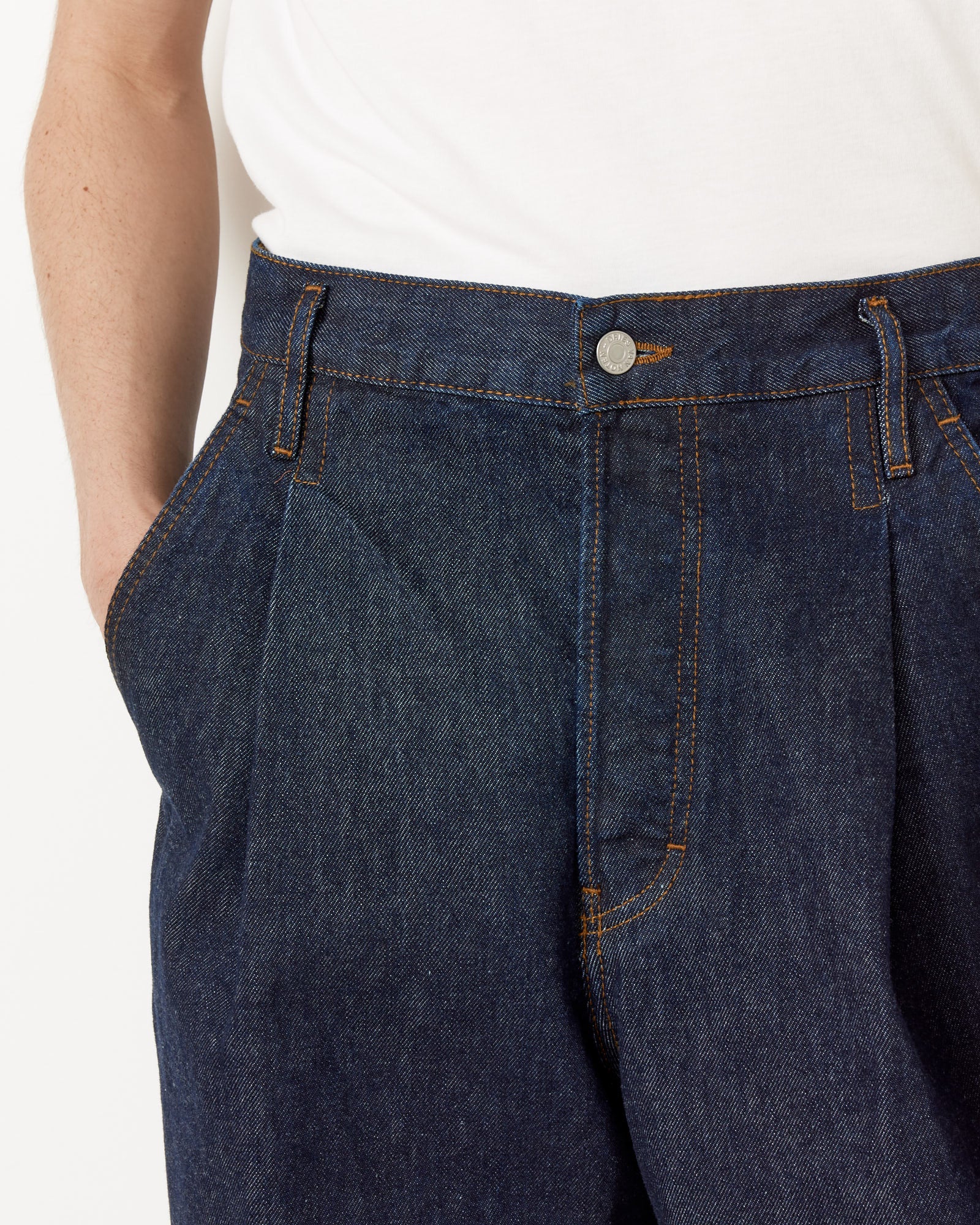 Wide Leg Pleated Jean in Indigo - Image 5