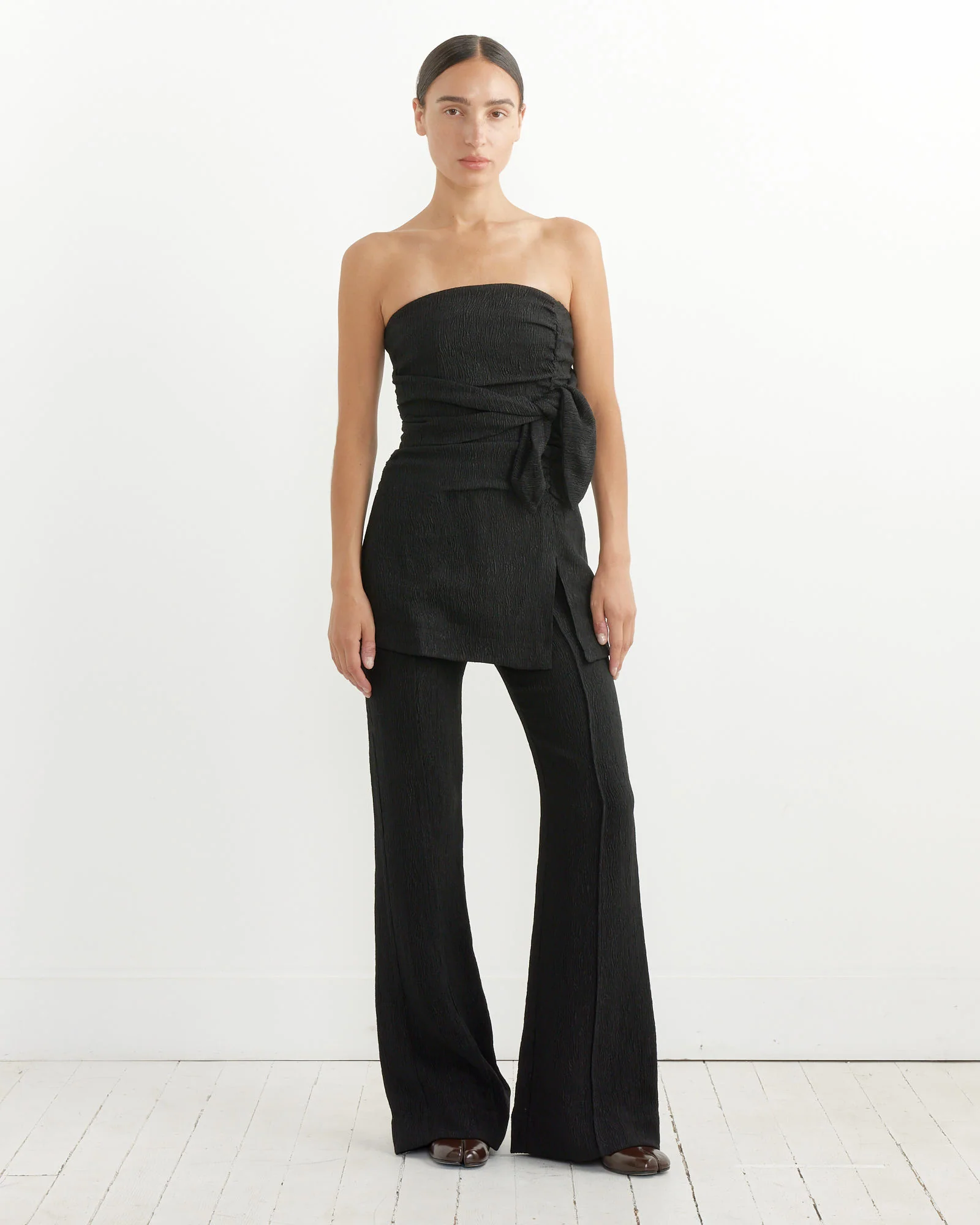 Crepe Strapless Top in Black - Image 2