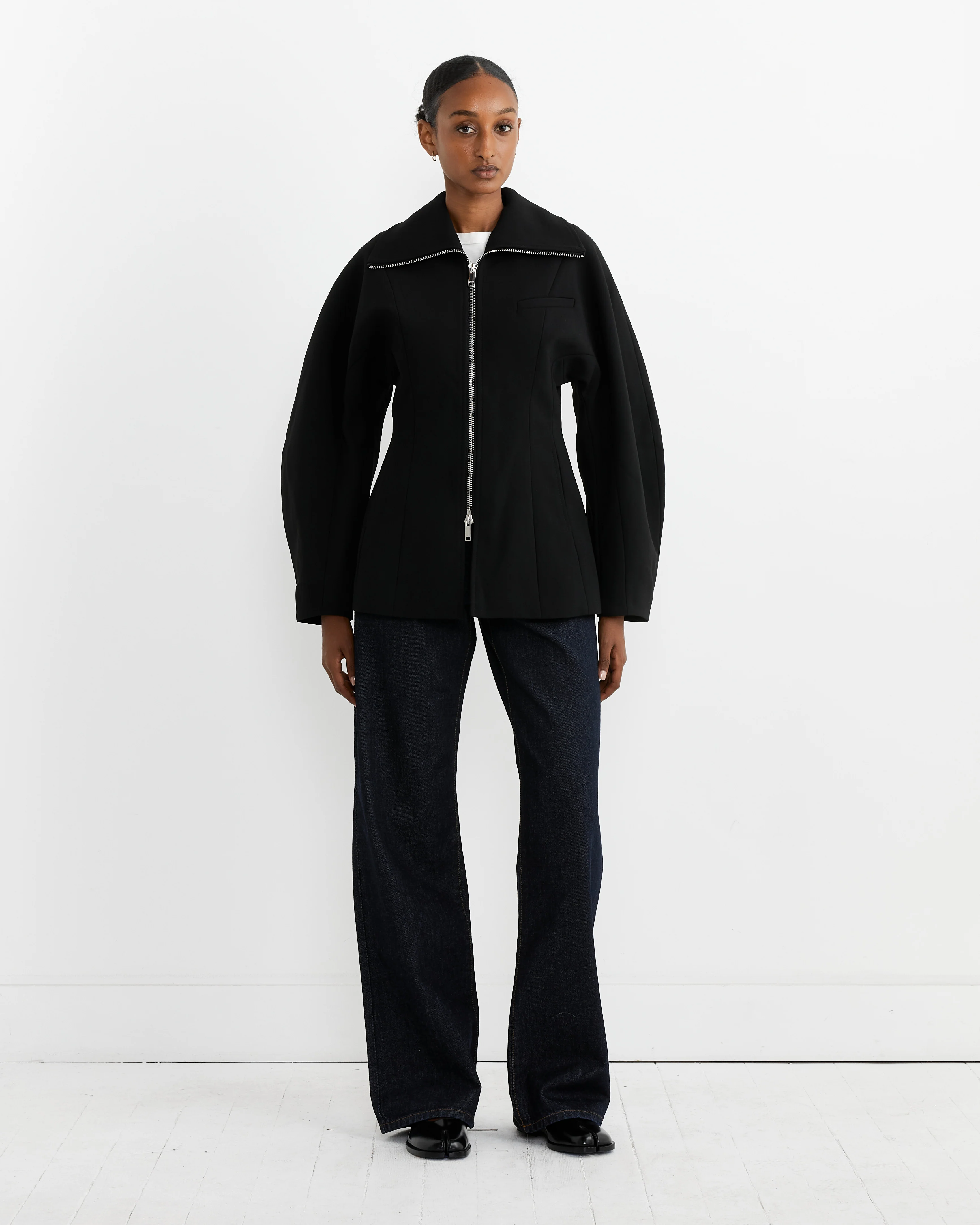 Curve Sleeve Jacket in Black - Image 3