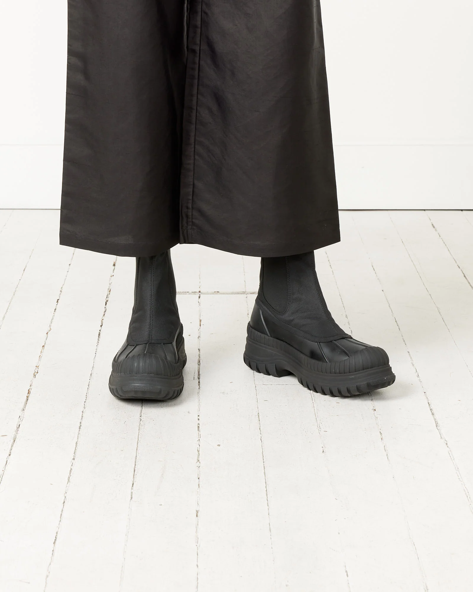 Outdoor Chelsea Boot - Image 2