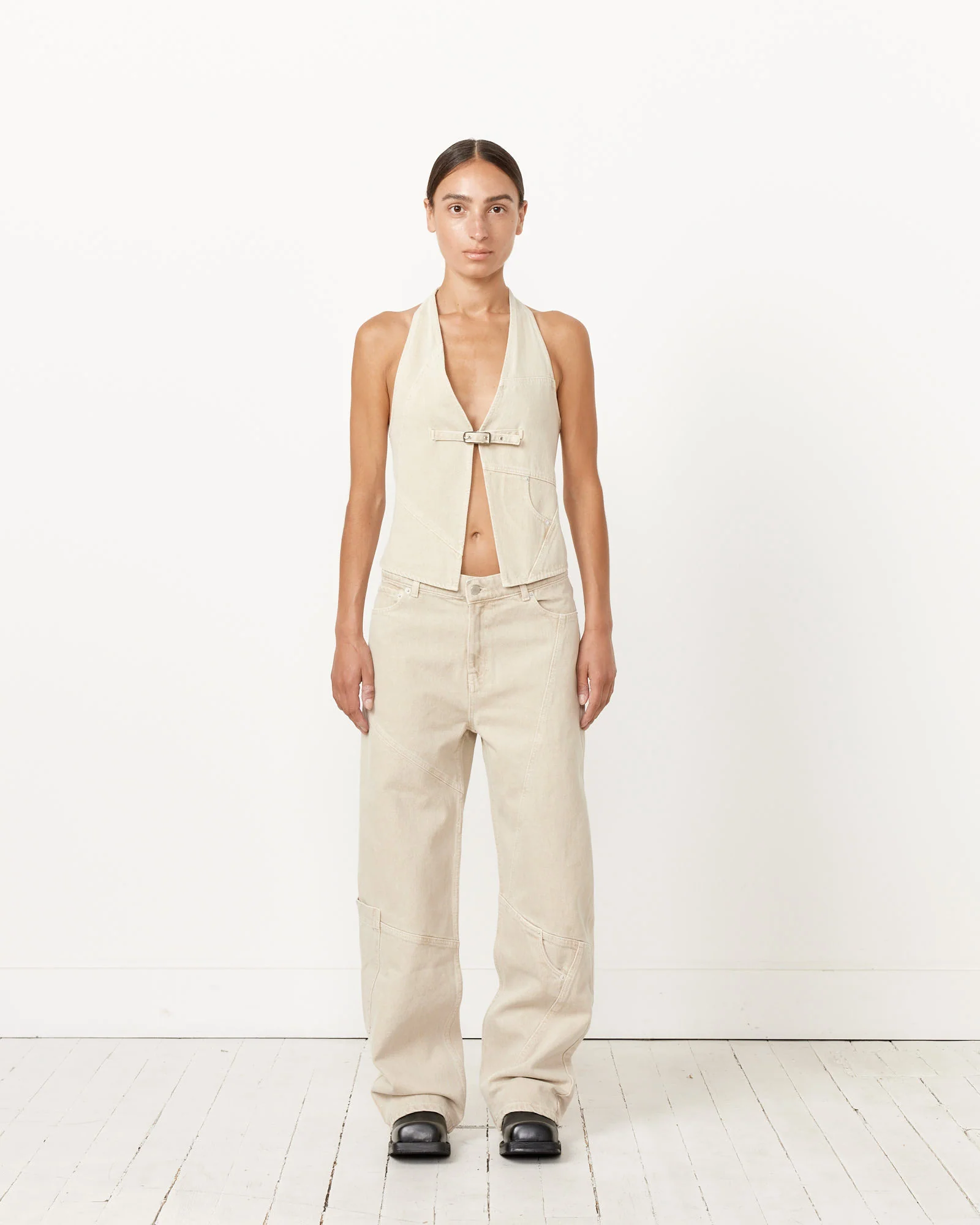 Beverly Vest in Wood Ash - Image 2
