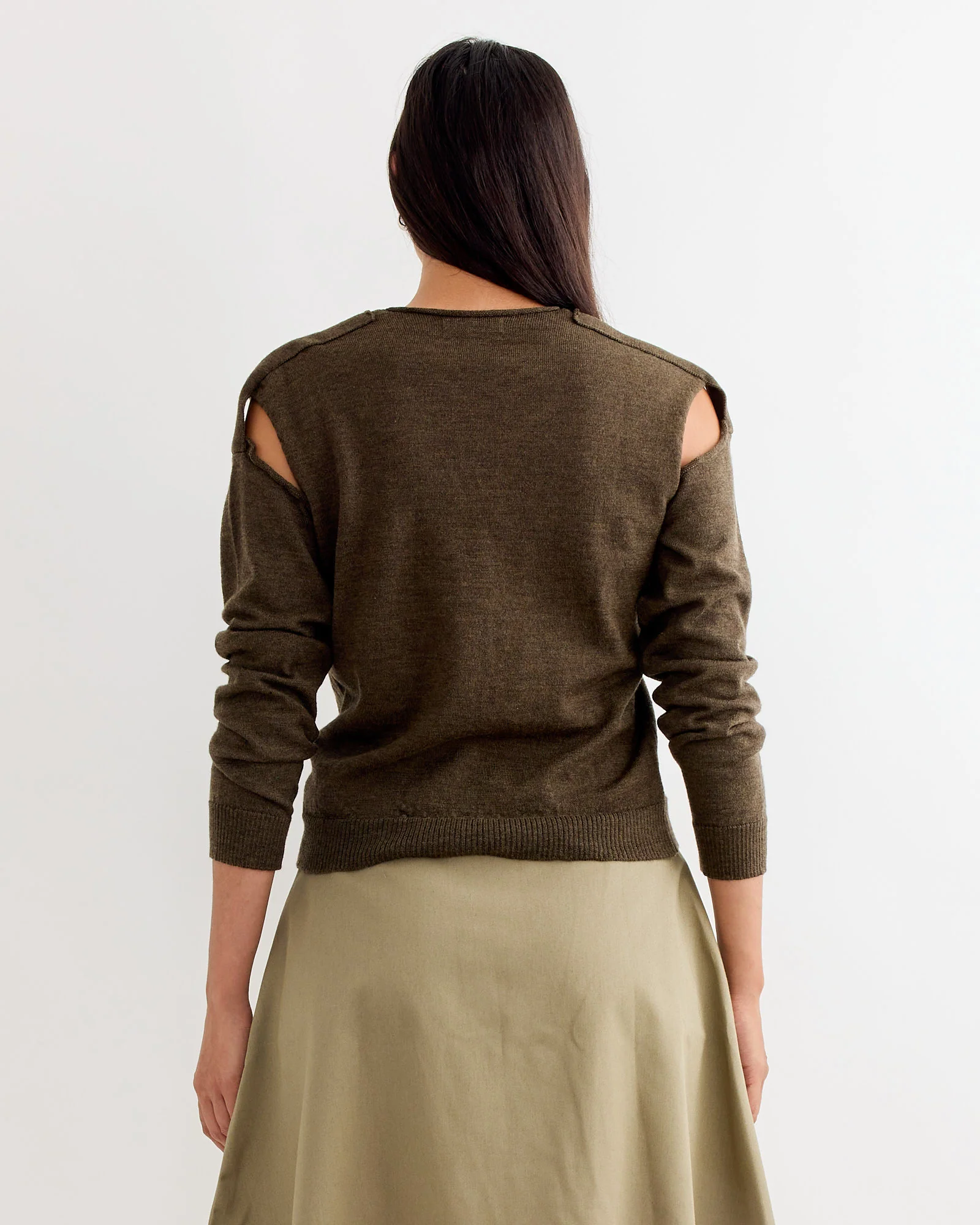 Coucou Cardigan in Brown - Image 3