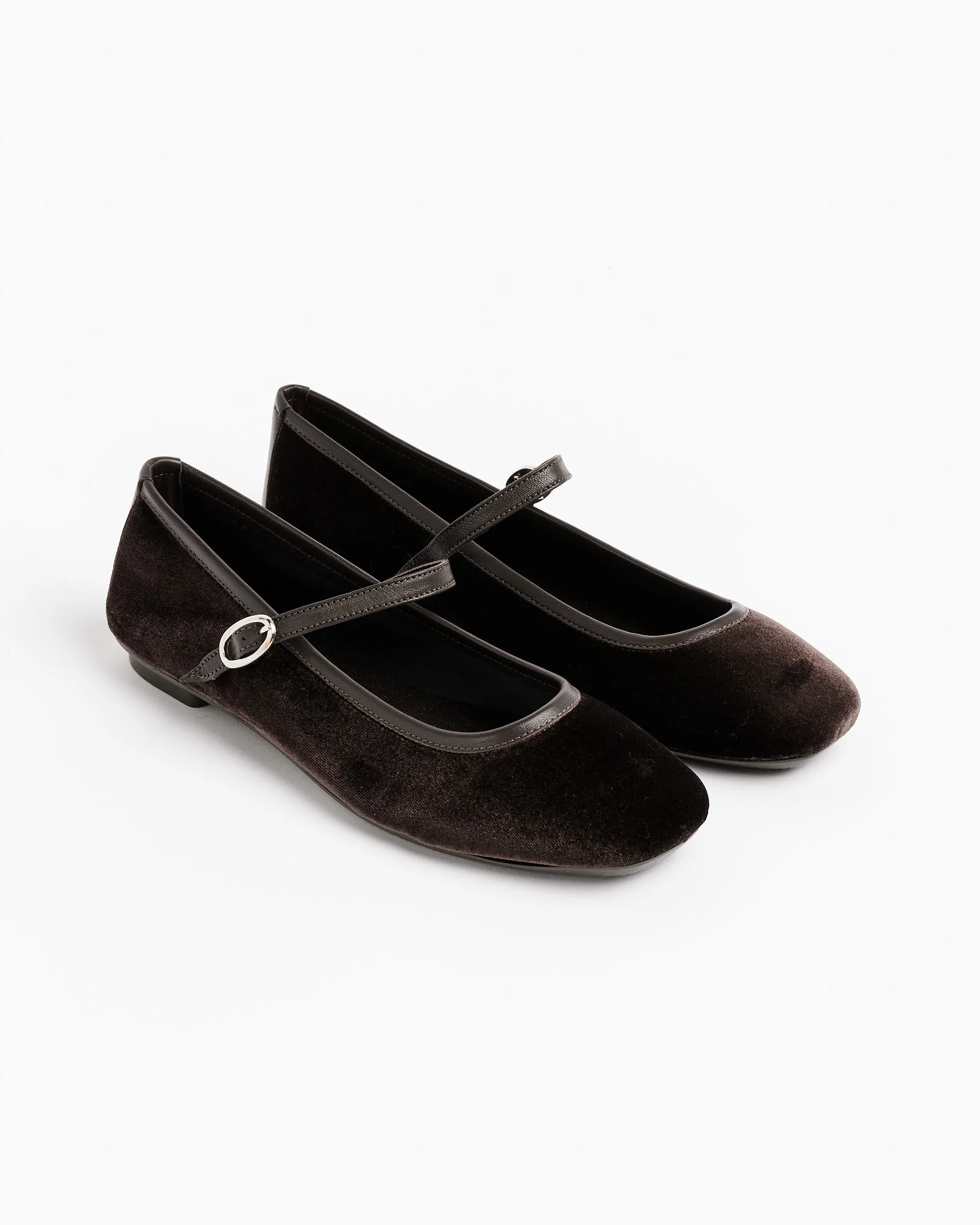 Hai x Requins Honree Velvet Shoe - Image 3