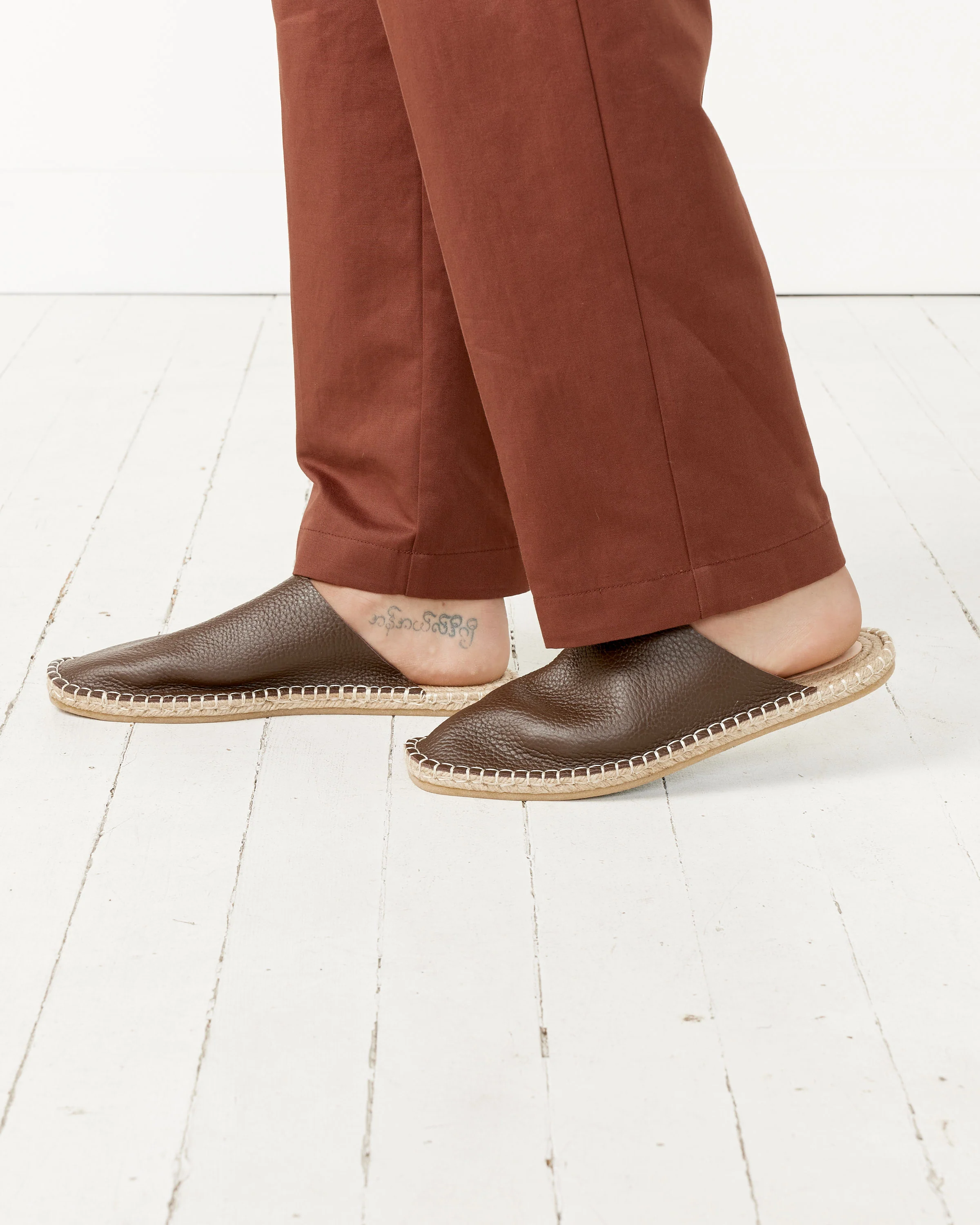 Grain Leather Jute Mule - Image 4