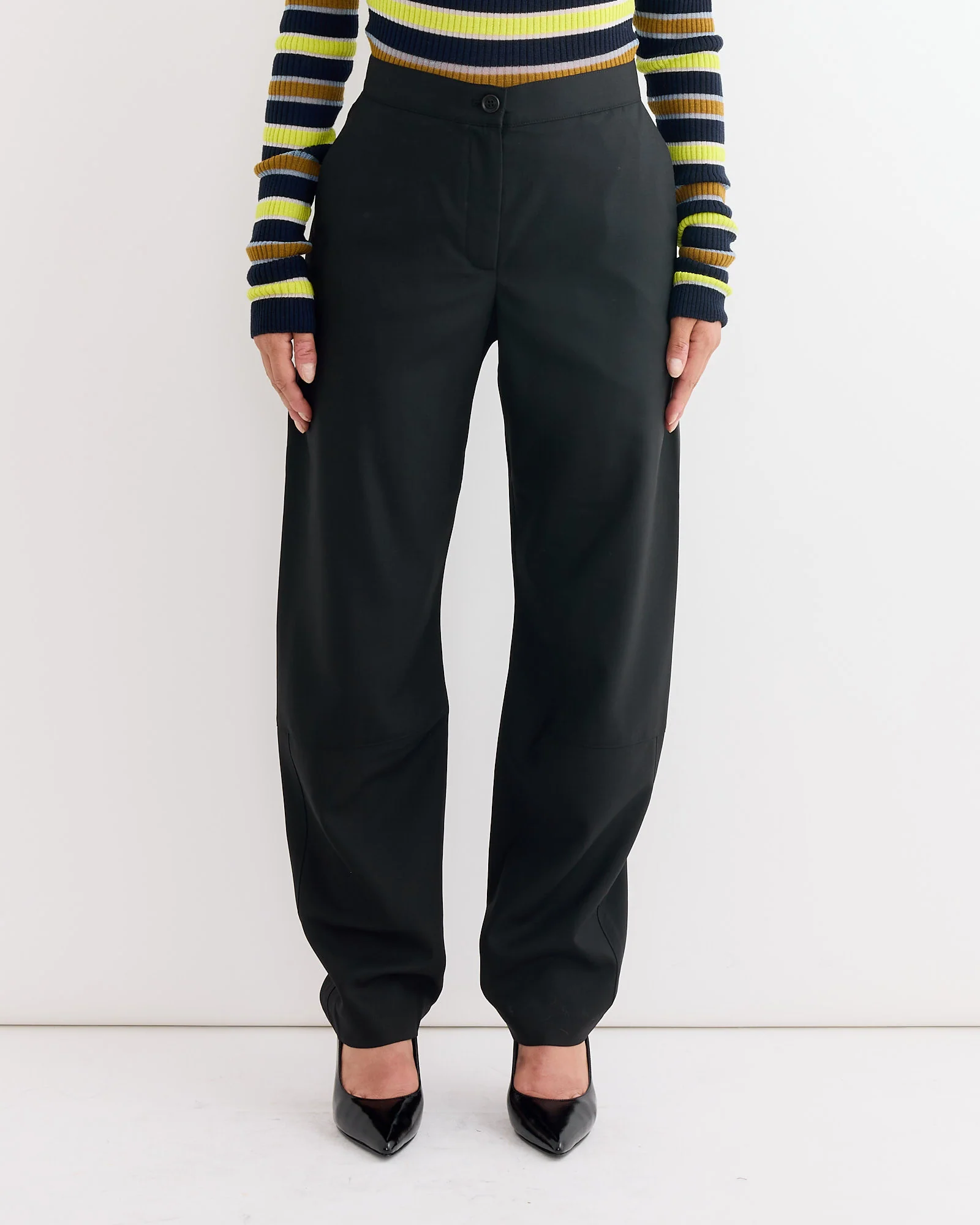 Banana Pant in Tropical Black