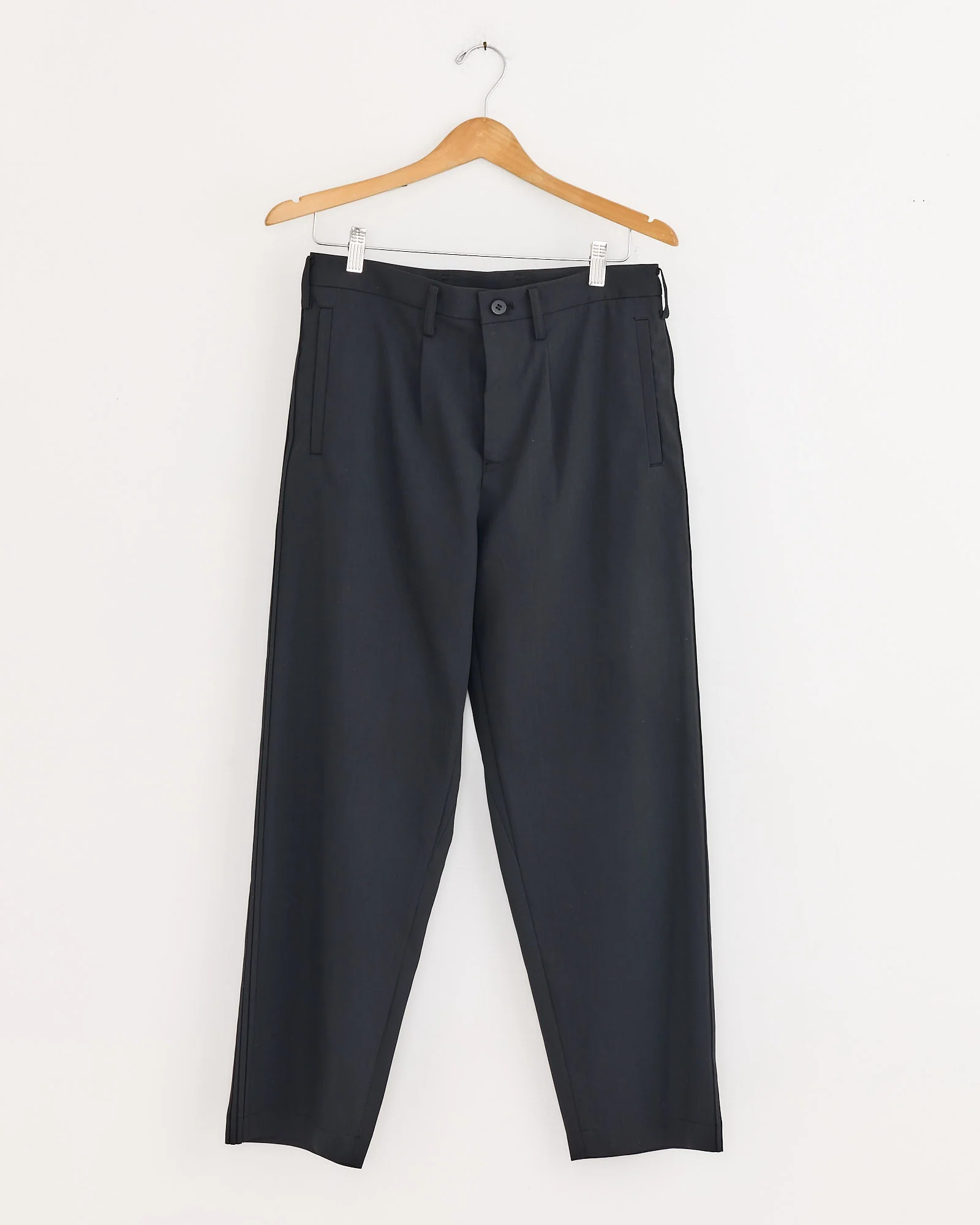 Air Pleats Pant in Black