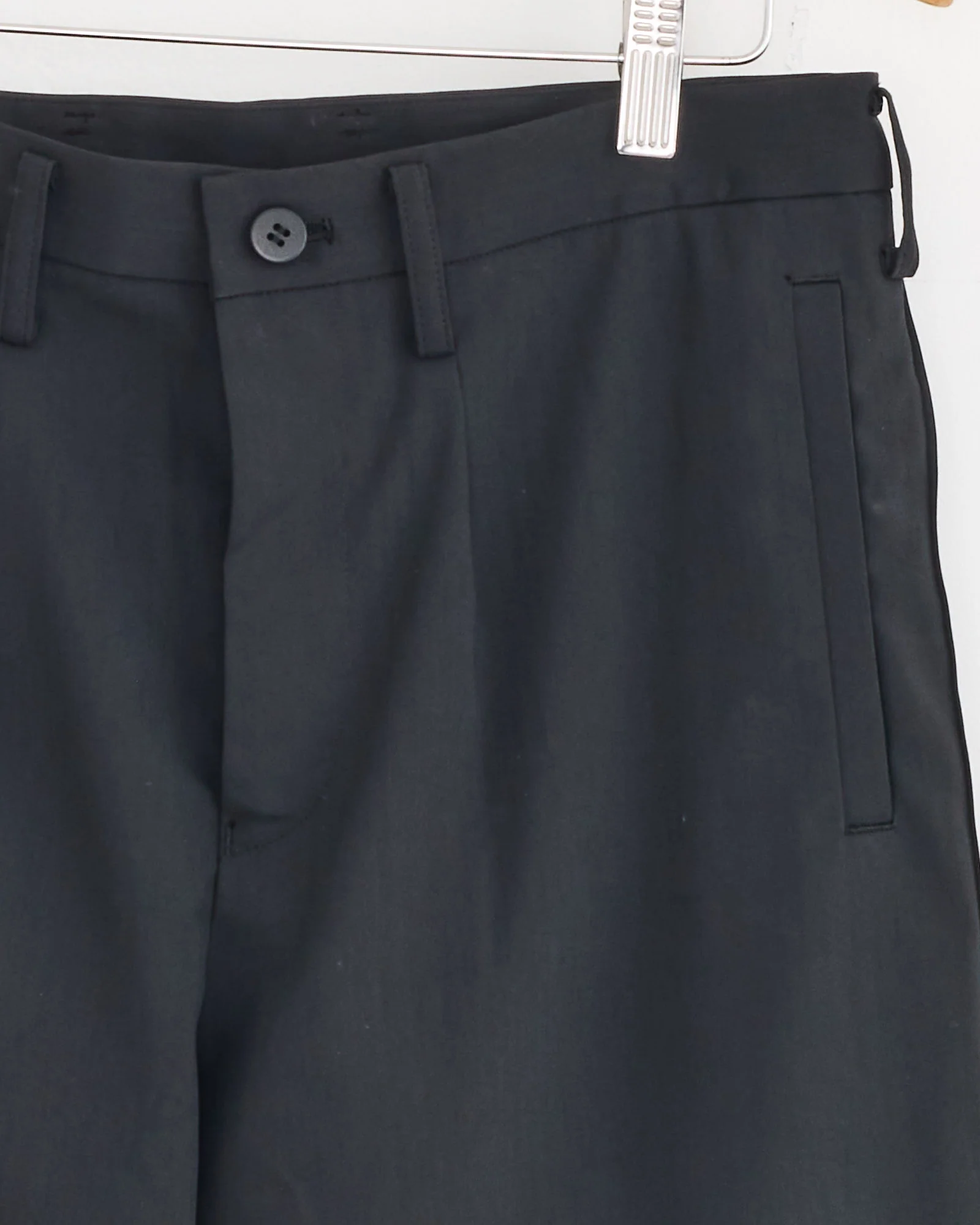 Air Pleats Pant in Black - Image 3