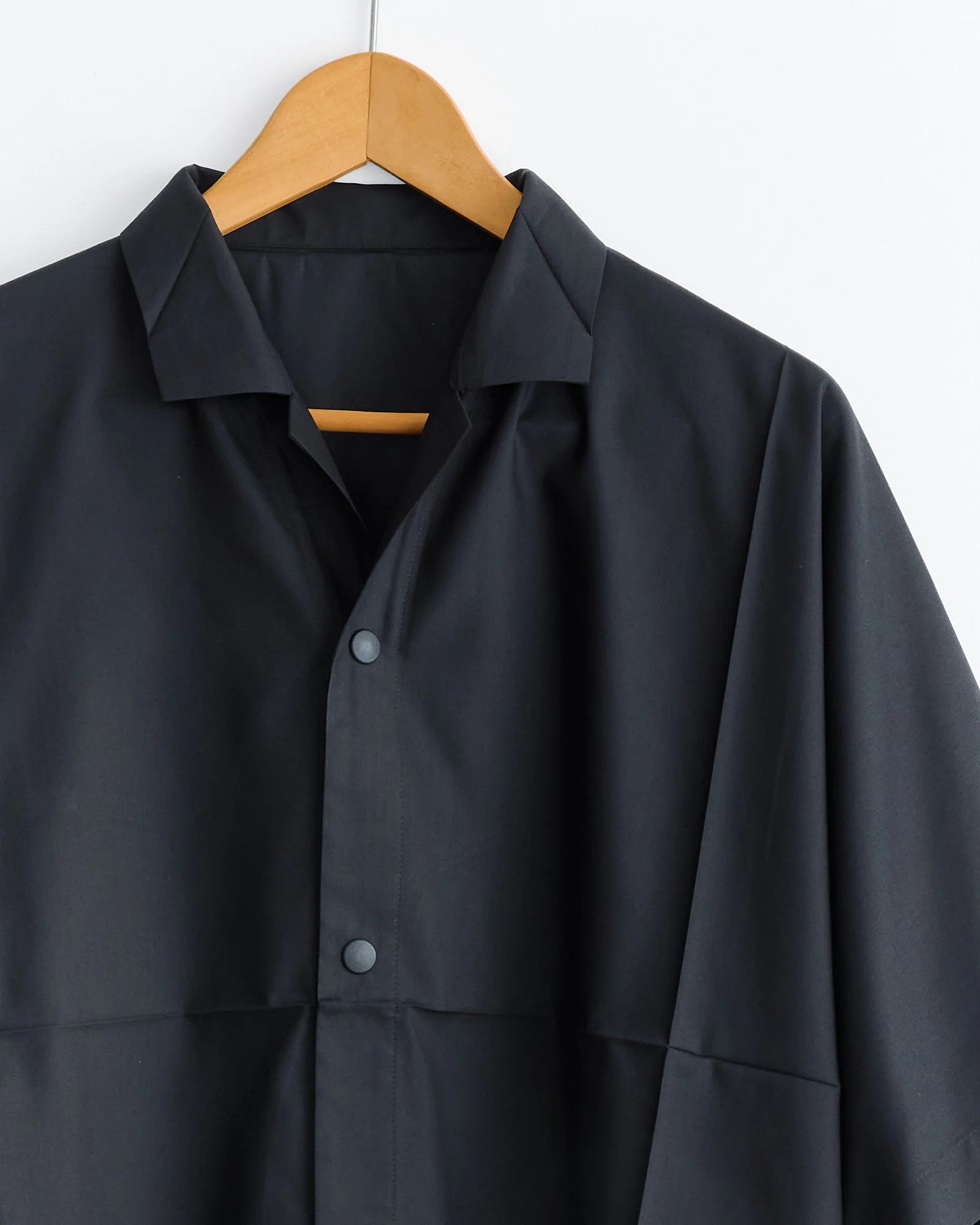 Compact Shirt in Black - Image 2